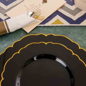 Morejoy 175PCS Black Gold Plastic Plates, Black Plate with Rolled Napkins: 50 Plates, 25 Spoons, 25 Forks, 25 Knives, 25 Cups for Wedding & Party & Birthday & New Year & Halloween