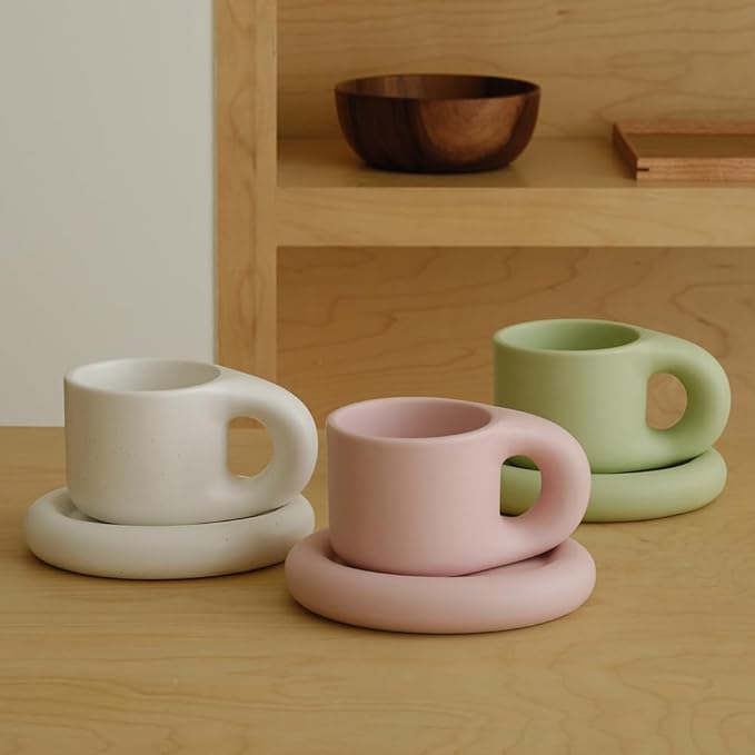 WENSHUO Chubby Funny Coffee Mug, Novelty Cute Cup and Saucer, Matte Crème, 9 oz (Nacre White)