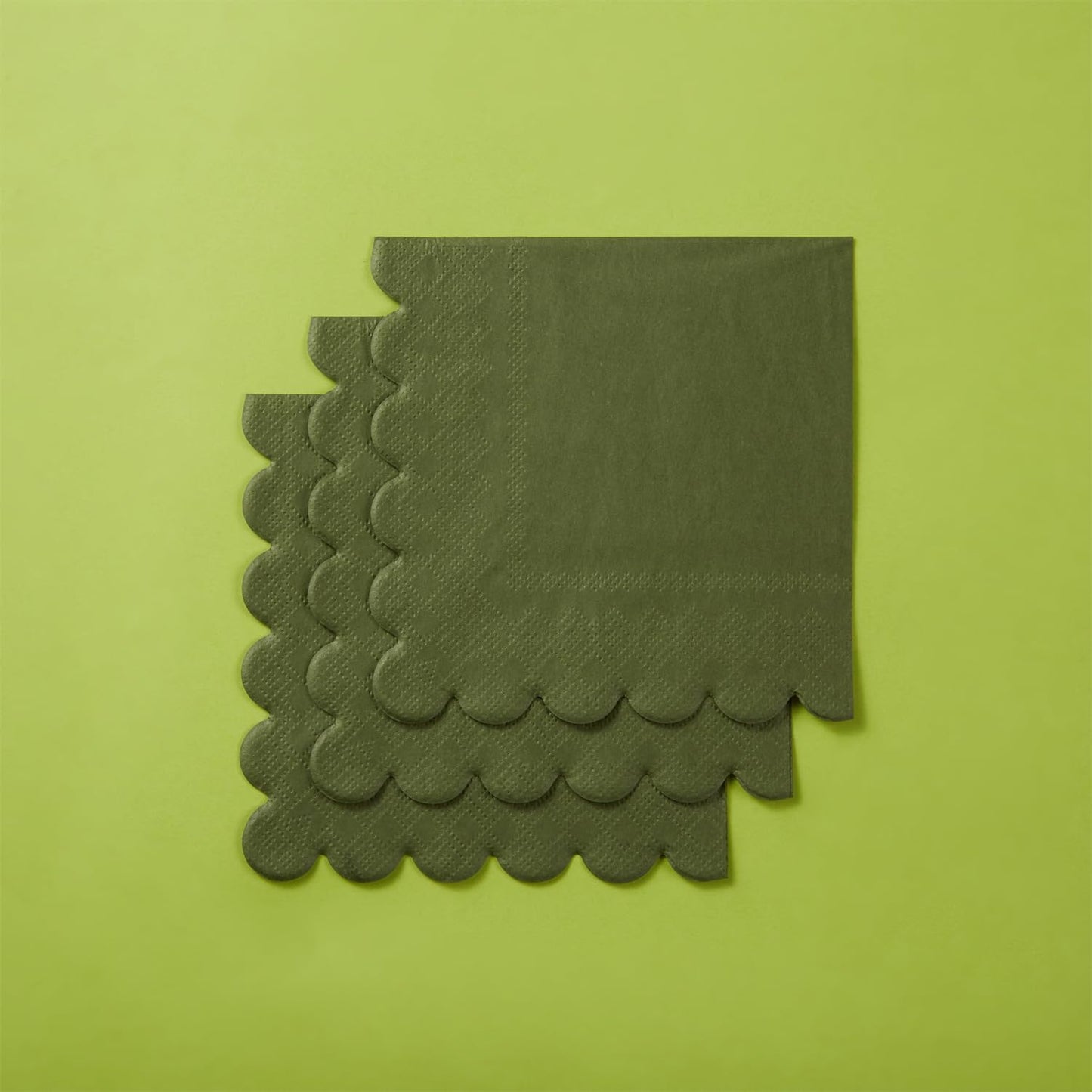100 Pack Cocktail Napkin 2-Ply Scalloped Edged Dessert Napkins Folded 5 x 5 Inches Disposable Napkins for Dinner Wedding Birthday Party Bridal Anniversary Reception Event (Green)