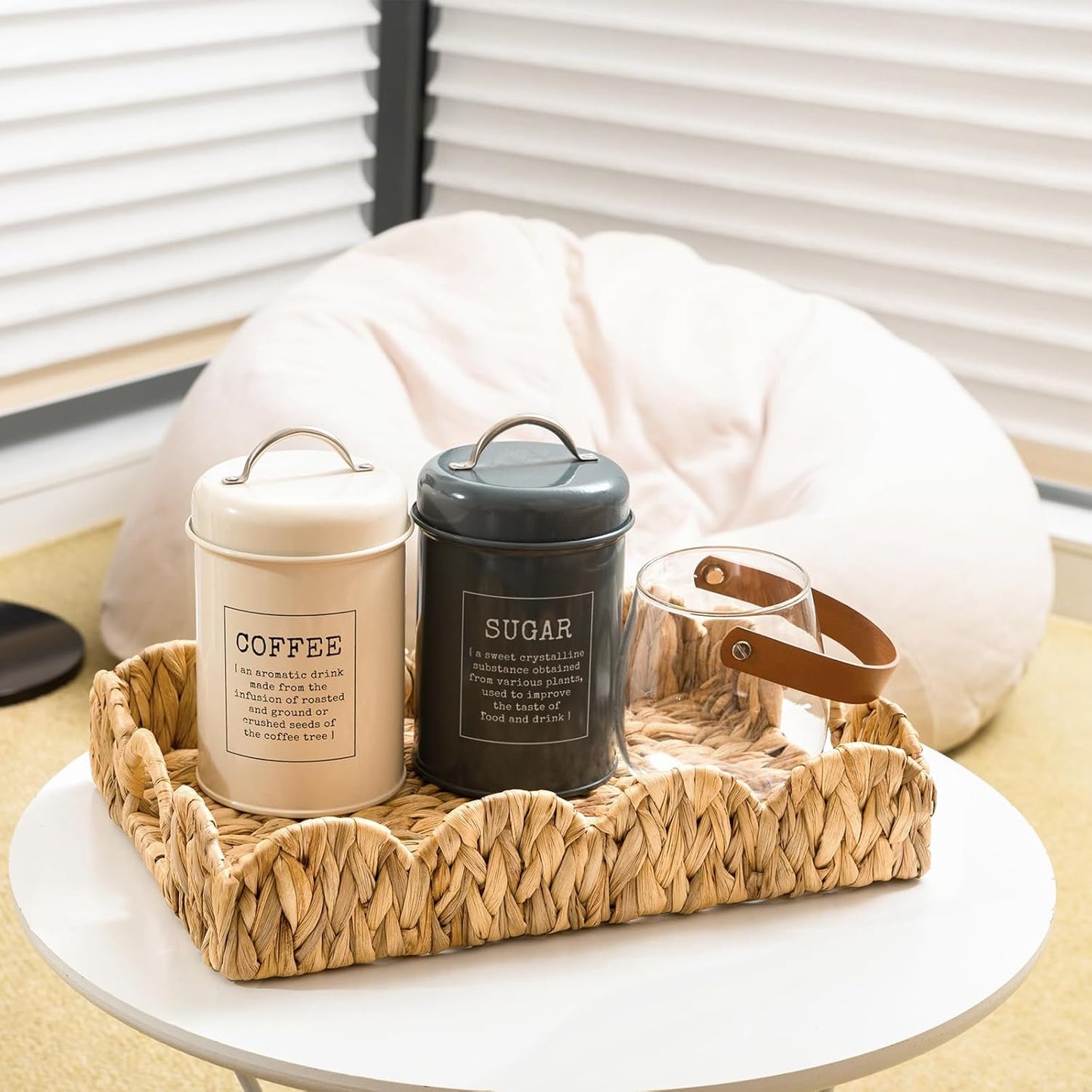 Large Rectangle Serving Tray, 2-Pack Rattan Scalloped Tray with Handles, Wicker Trays for Decor, Hand-Woven Water Hyacinth Coffee Table Tray for Home Decoration