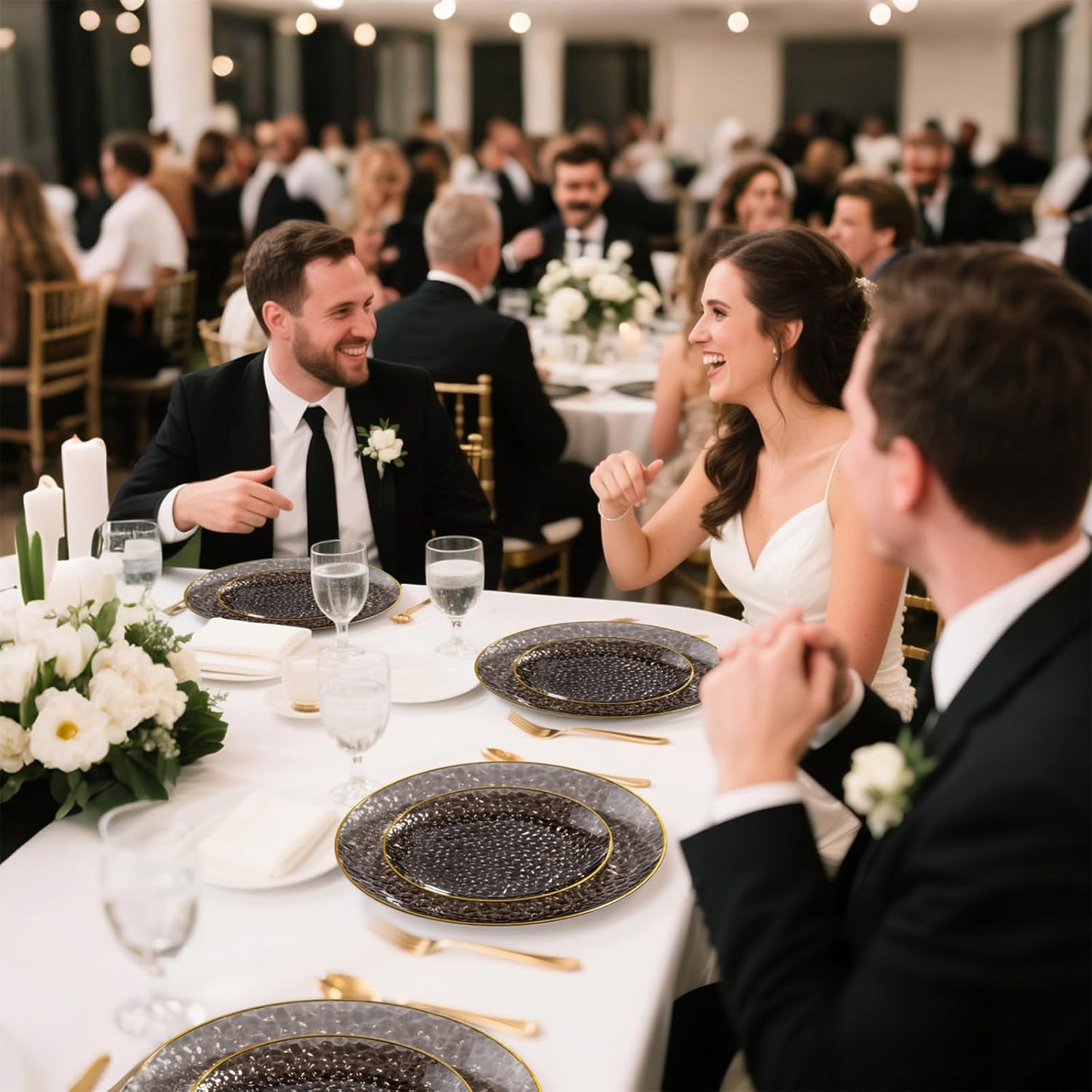 DaYammi 175PCS Clear Black and Gold Plastic Dinnerware Set for Halloween, Hammered Disposable Plates for Party, Include: 25 Dinner Plates, 25 Dessert Plates, 75 Gold Silverware, 25 Napkins, 25 Cups