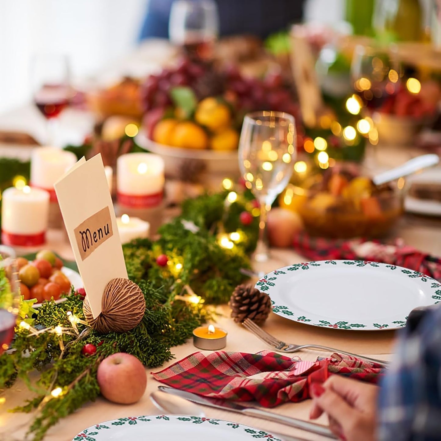 FLOWERCAT 175 PCS Christmas Plates set & Holly Berry Plates - Christmas plates disposable Include 50 Christmas Plastic Plates,25 forks, 25 knives, 25 spoons, 25 napkins Ideal for Xmas Party