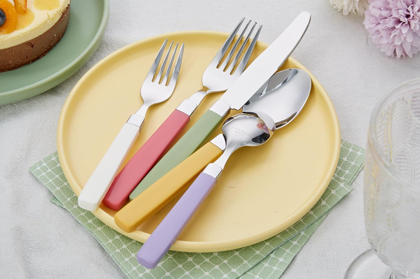 ANNOVA Silverware Set Stainless Steel Colorful Tableware Kitchen Flatware Set Utensils, Includes Dinner Knives, Forks, Spoons, Salad Forks & Dessert Spoons (Mix, 20 Pieces)