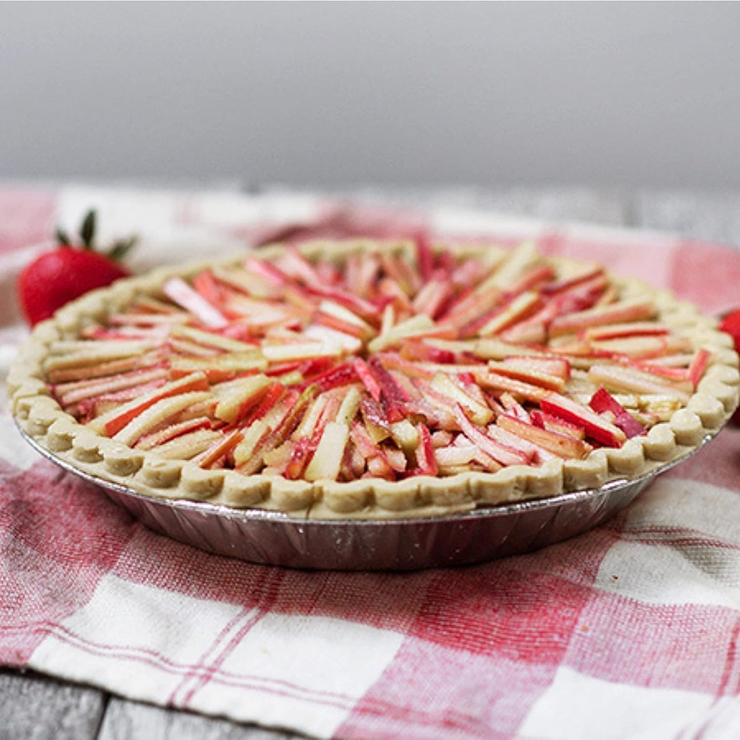 FUNSTITUTION Round Aluminum Pans with Lids (30 Pack) - 7 Inch Disposable Pie Pans - Round Aluminum Foil For Baking, Grilling, Cooking, Storing, Prepping - Pie Tins with Lids