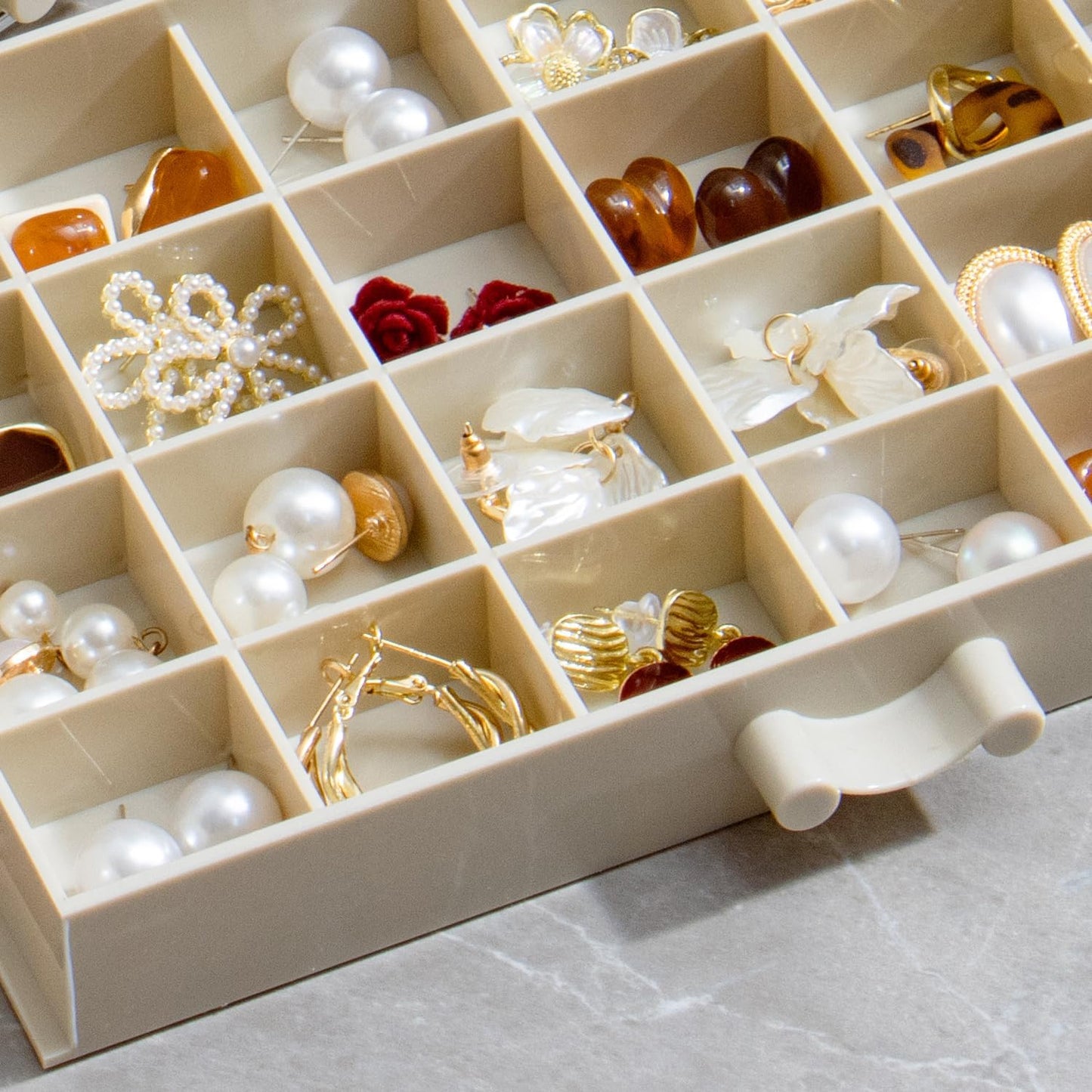 Earring Storage Box Organizer, Acrylic Jewelry Storage Box Holder 5 Drawers Transparent Jewelry Display Stand with 120 Small Compartments Gift Boxes for Women Girls (Beige)