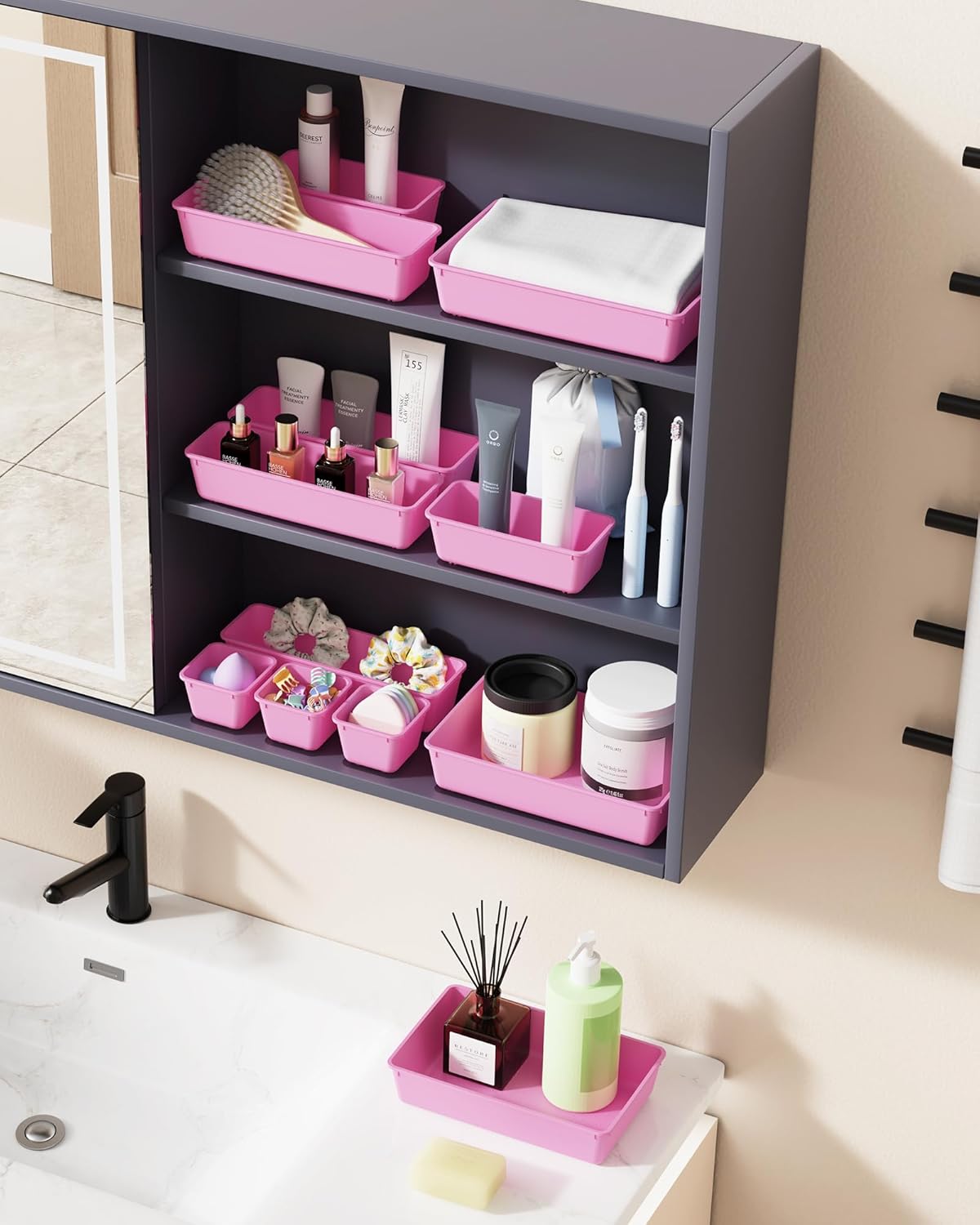 25 PCS Plastic Drawer Organizers Set, 4-Sizes Vanity and Makeup Organizer, Desk and bathroom Drawer Organizer Trays, Organizers and Storage for Makeup, Jewelry, Gadgets, Utensils(Light Purple)