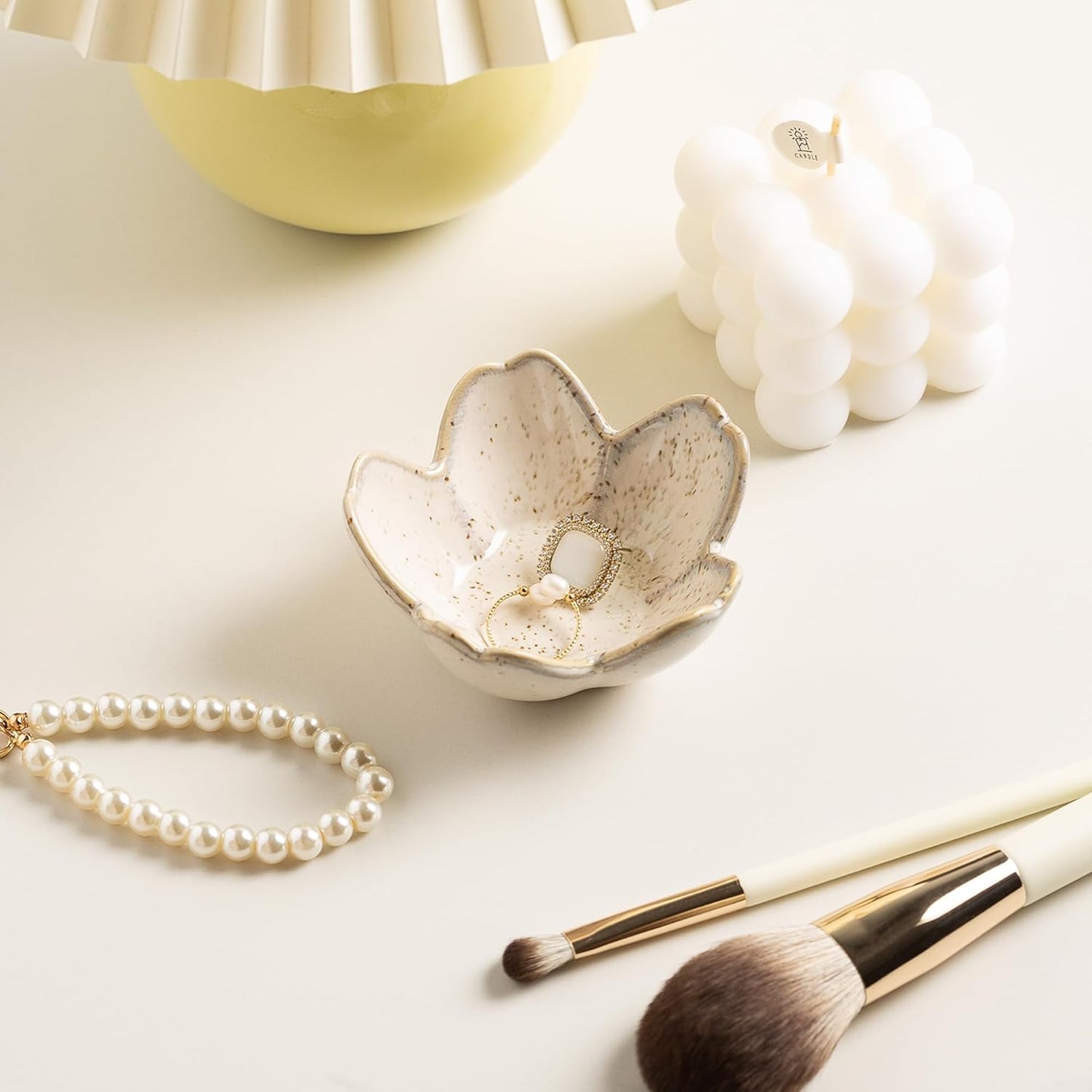 Flower Ring Holder Dish, Ceramic Jewelry Tray Dish, Small Trinket Dish, Jewelry Plate Bowl, Cute Jewlery Ring Holder Dish, Aesthetic Room Decor, Christmas Birthday Gifts for Women, 1 pack (grey)