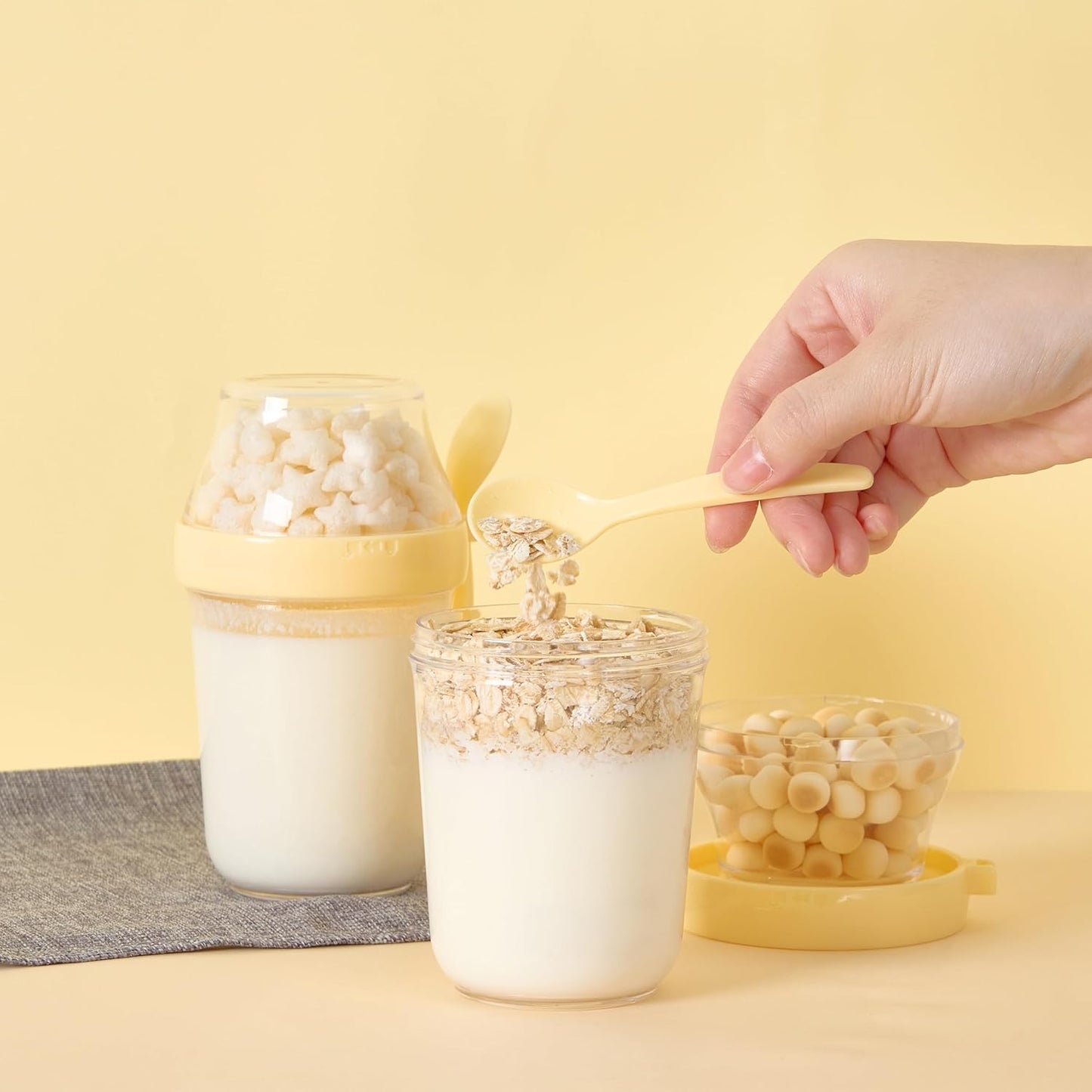 Felli On The Go Yogurt Parfait Snack Cup with Lid, Reusable Leak Proof Acrylic Travel Container for To Go Cereal Granola Milk, 12 oz Clear Mason Jar with Spoon & Crunch Fruit Holder (2, Yellow)
