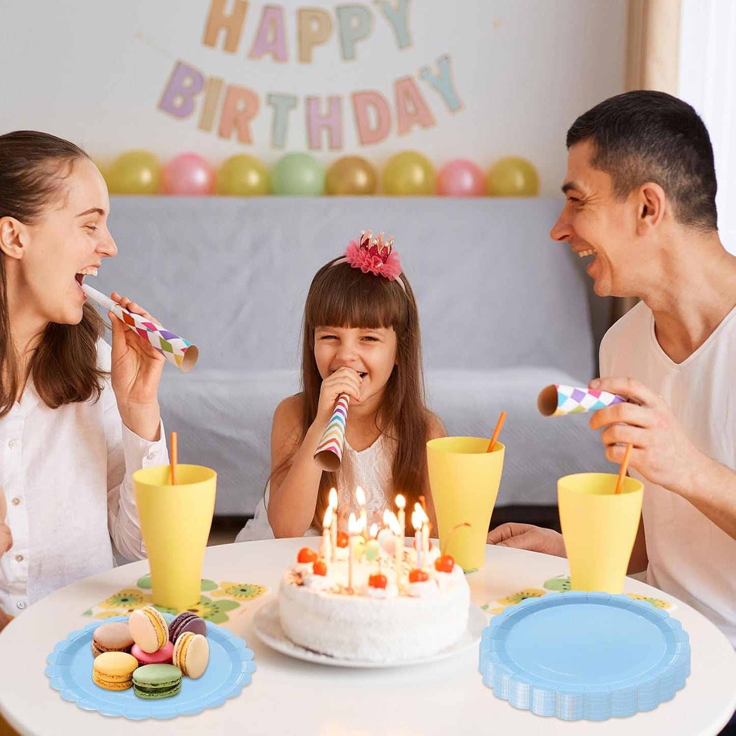 50Pcs Light Blue Paper Plates Blue Party Supplies 9 Inch Disposable Dessert Plates Birthday Party Plates for Valentines Tea Party Baby Shower Wedding Graduation Picnic BBQ