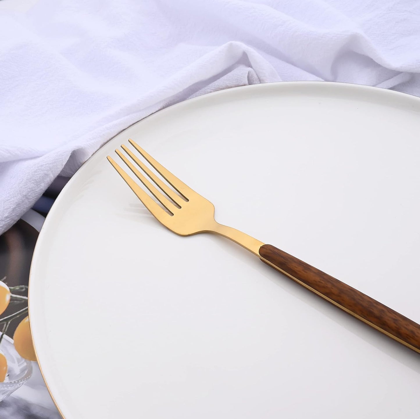 24-Piece Silverware Set for 6, Gold Mirror Polished Stainless Steel Flatware Set, Wooden Effect Handle Utensil Set for Home Hotel Restaurant, Family Cutlery Set Include Knife Fork Spoon