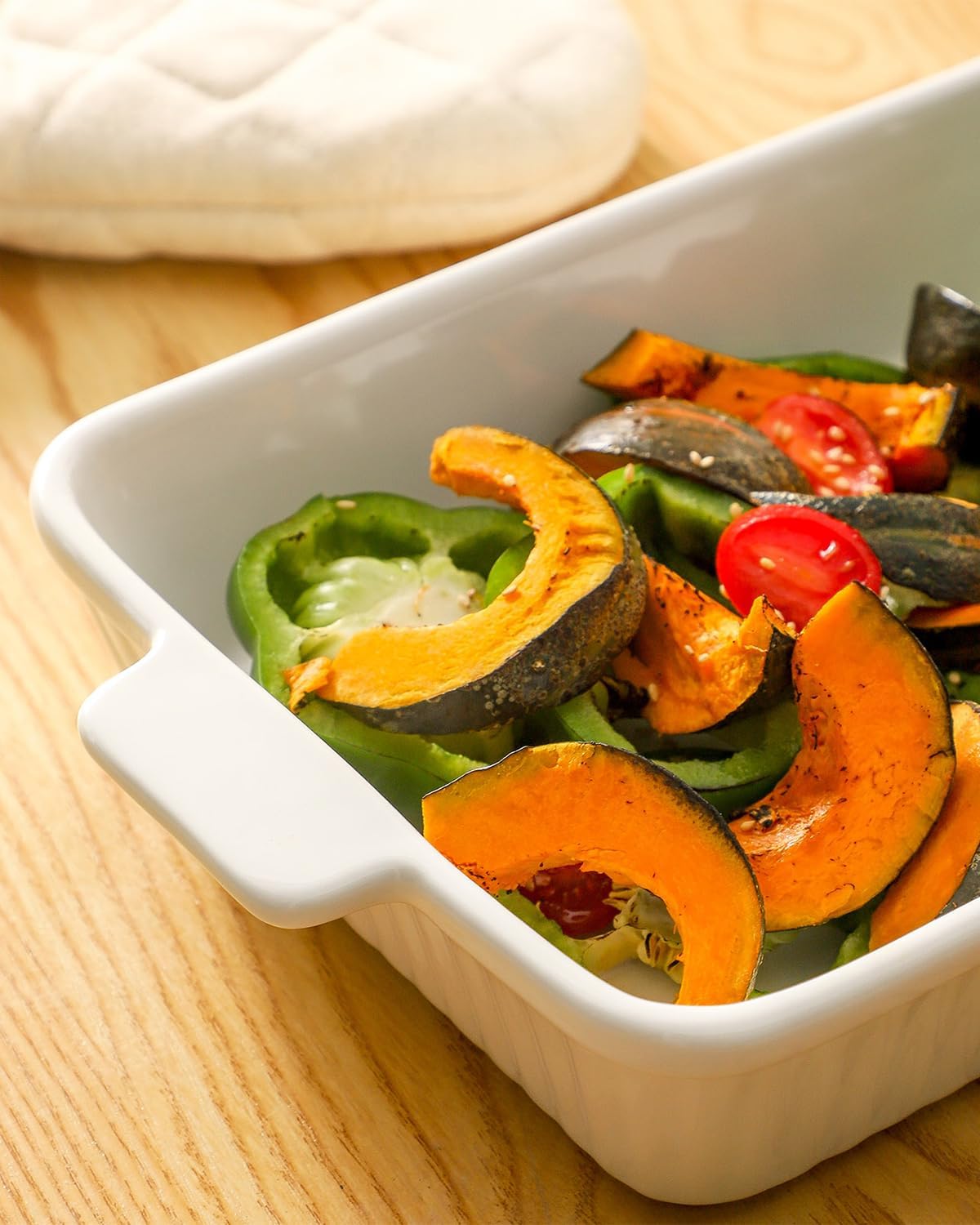 Casserole Dish for Oven, Ceramic Deep Lasagna Pan, 4 Quarts Baking Dish with Handles, 9 x 13 inches Baking Pan, Rectangular Oven Safe Pan, Porcelain Bakeware, White