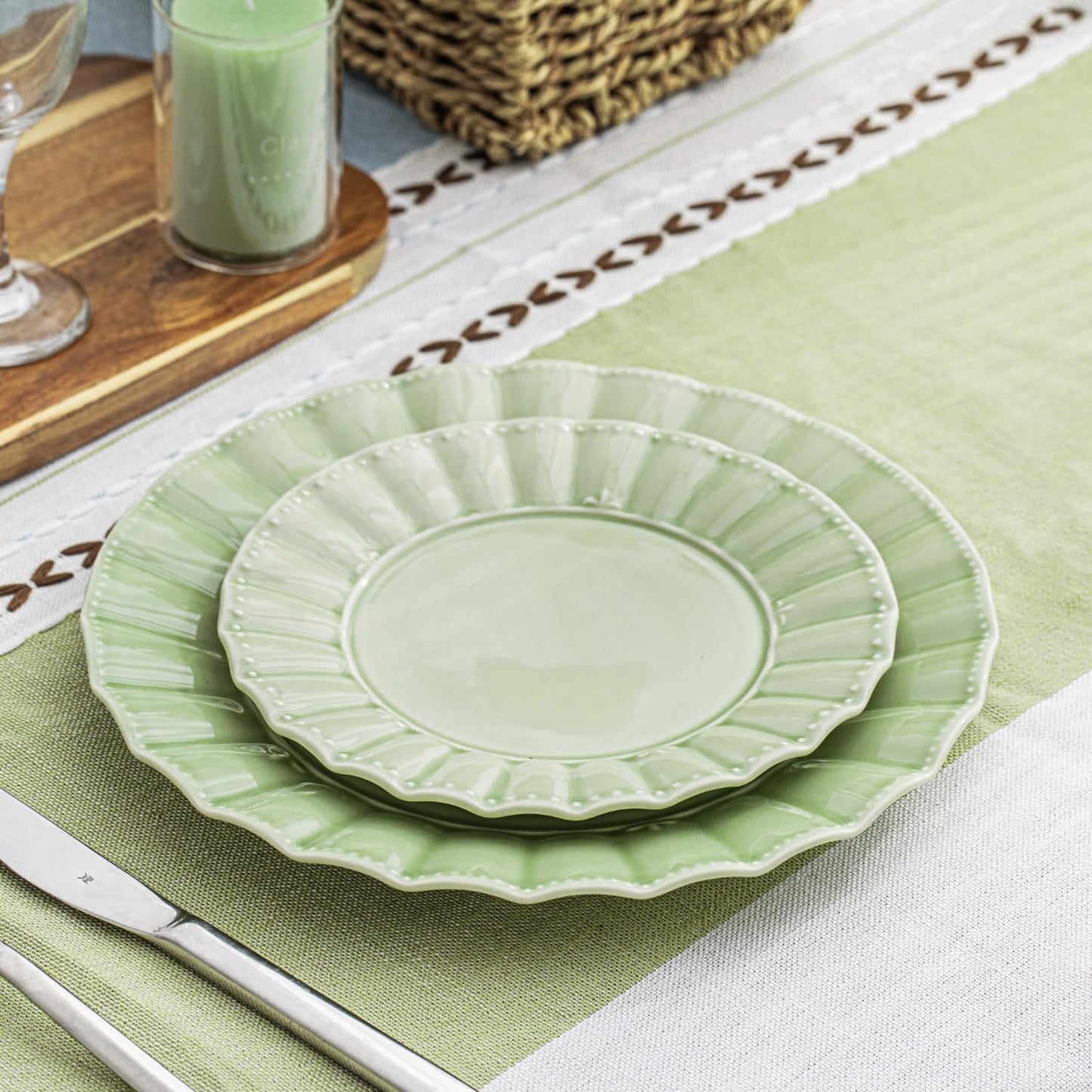 Dinnerware set, 16 Piece plates and bowls sets for 4, Ceramic Mordern dish set for party, Porcelain dish set, House gift, Microwavable safe, Mint Glow Green