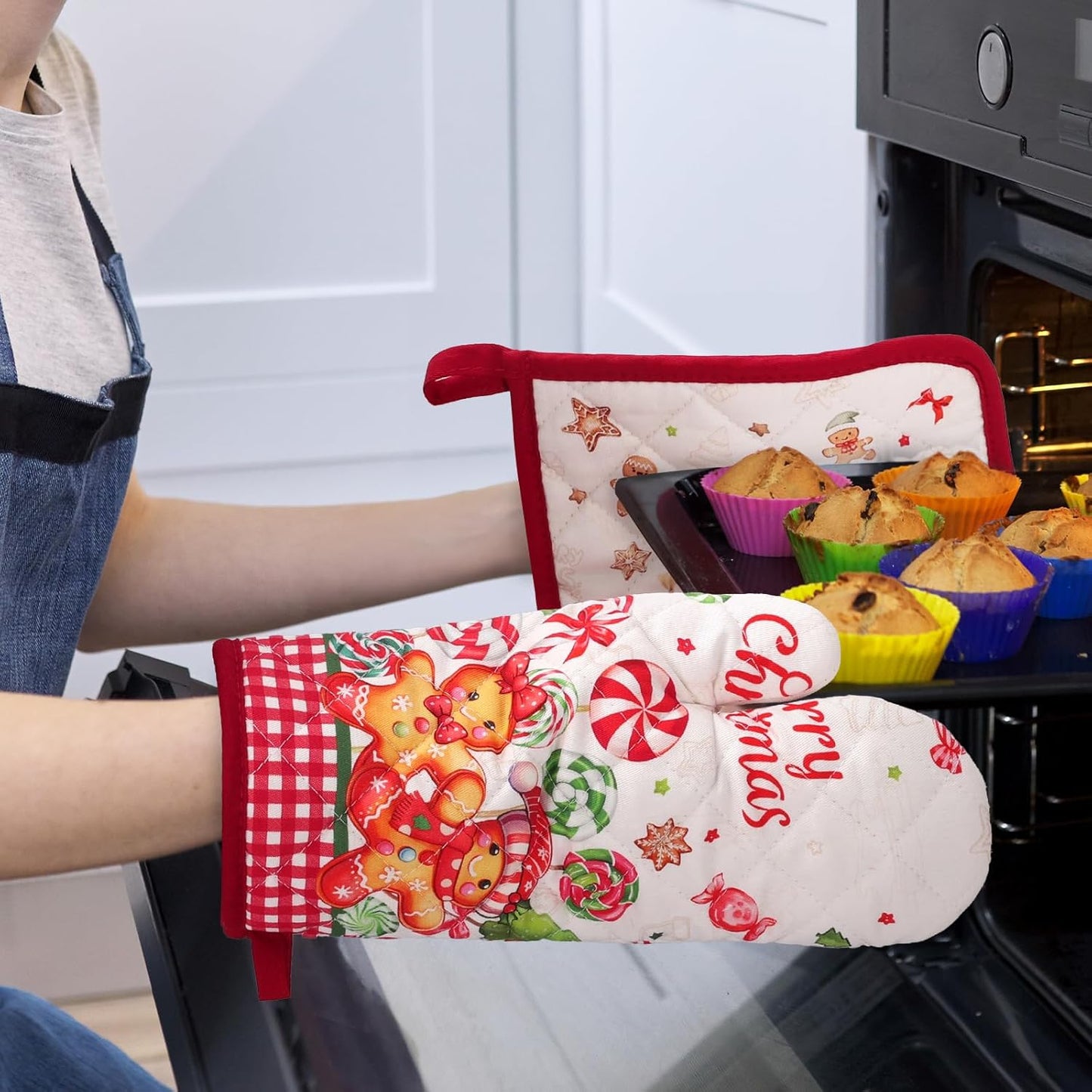 Christmas Gingerbread Oven Mitts and Pot Holders Sets 4Pcs, 100% Cotton Heat Resistant, Extra Long Oven Gloves Potholder for Kitchen Cooking Baking Decoration