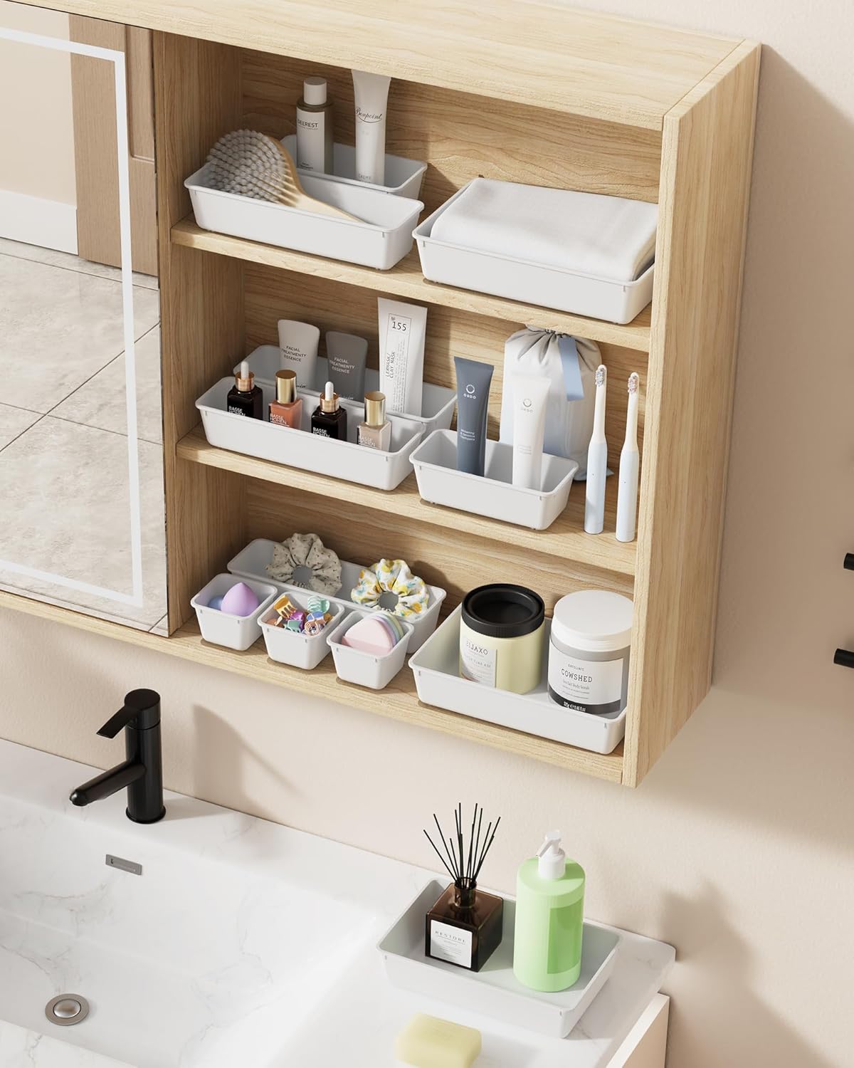 25 PCS Plastic Drawer Organizers Set, 4-Sizes Vanity and Makeup Organizer, Desk and bathroom Drawer Organizer Trays, Organizers and Storage for Makeup, Jewelry, Gadgets, Utensils (White)