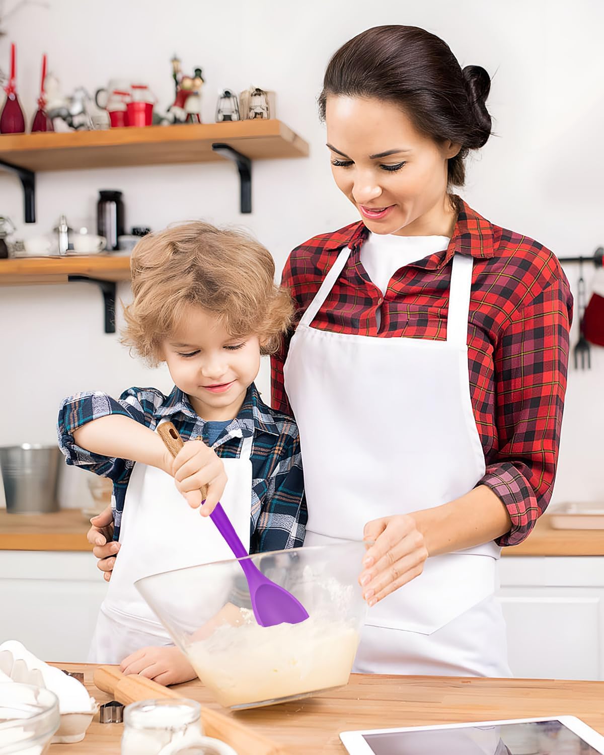 Large Silicone Cooking Spoons, Nonstick Solid Wooden Handle Spoon, Heat Resistan Silicone Kitchen Spoons for Cooking, Serving, Basting, Mixing, 13.2inch (BERRY)