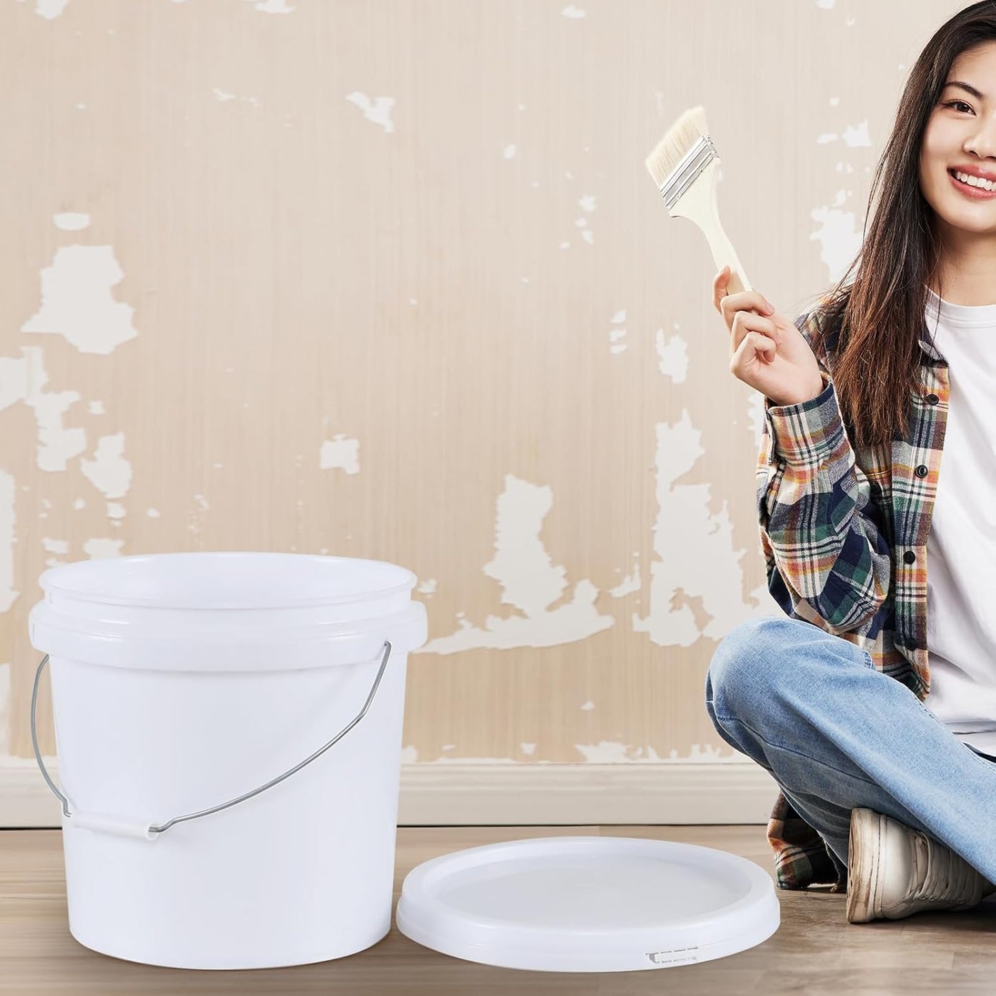 4 Gallon Plastic Food Storage Bucket with Metal Handle, Food Grade Round Pail with Lid, White, 4 Packs
