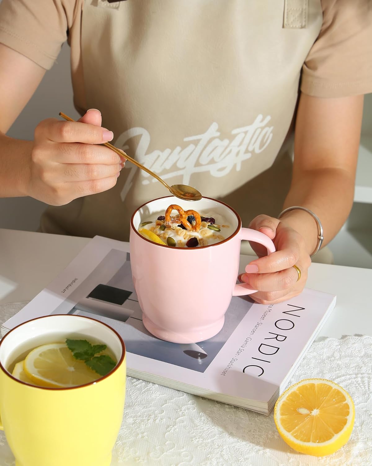 Pink Coffee Mug, 16.5oz Large Coffee Cup Microwave Safe, Latte Cup for Women, Office, Home, Ceramic Tea Cup with Large Handle, Both Hot & Cold Beverage