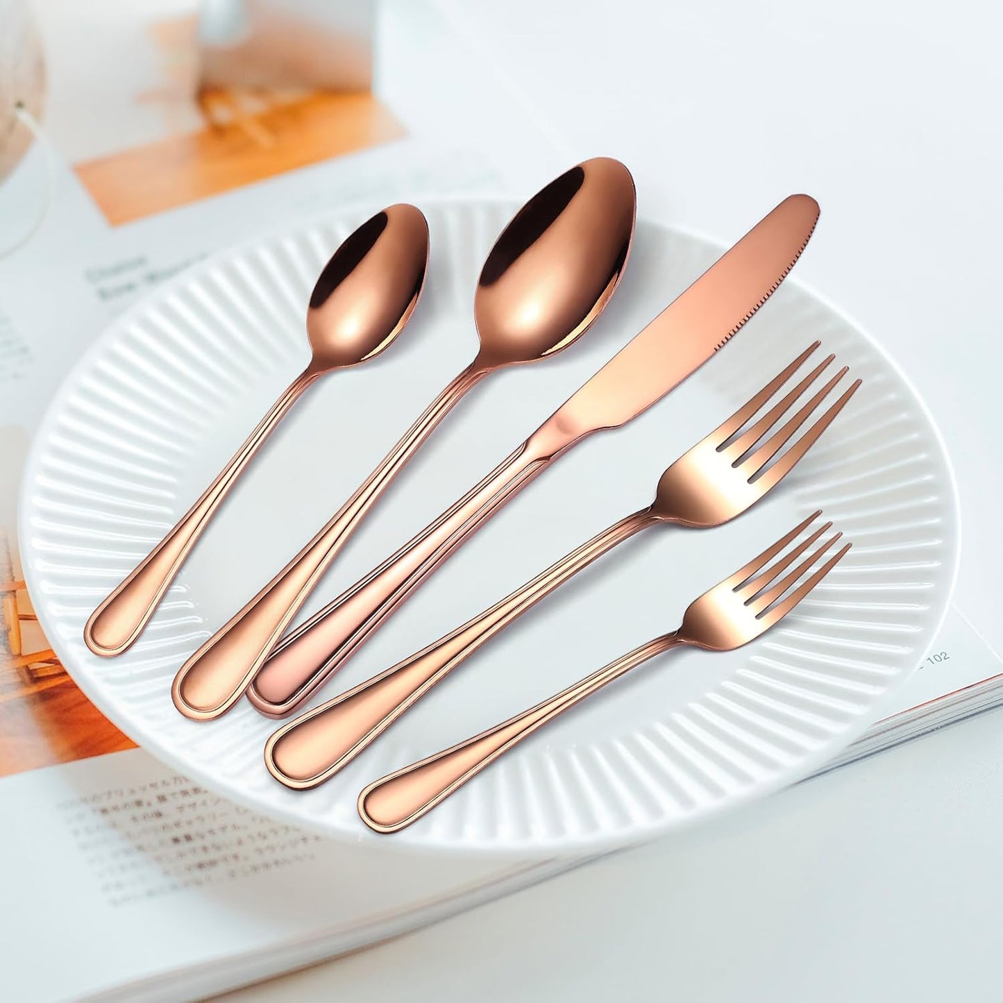 20 Pieces Rose Gold Flatware Set for 4 Person Luxury Stainless Steel Cutlery Forks Knives Spoons Modern Eating Utensils Double Line Edges Handle