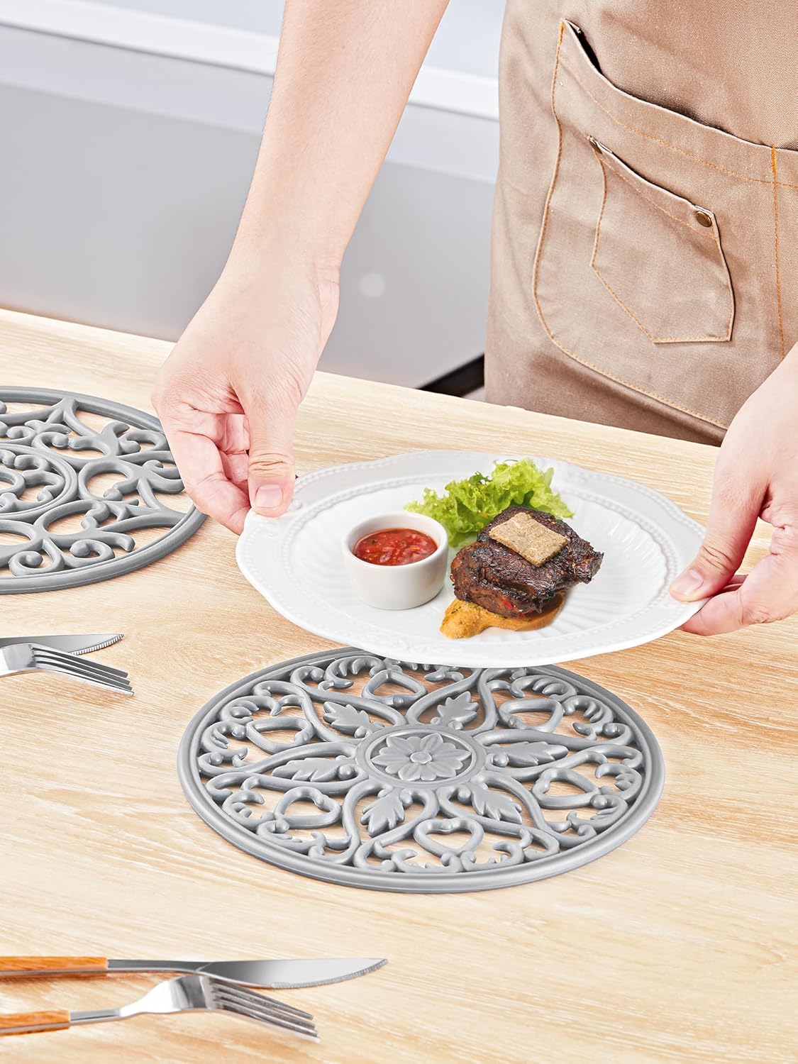 SMARTAKE 6 Set Silicone Trivets, Multi-Use Carved Trivet, Insulated Non-Slip Durable Kitchen Mat, Flexible Modern Kitchen Table Mat, for Hot Dishes, Pots, Dining Countertop, Grey