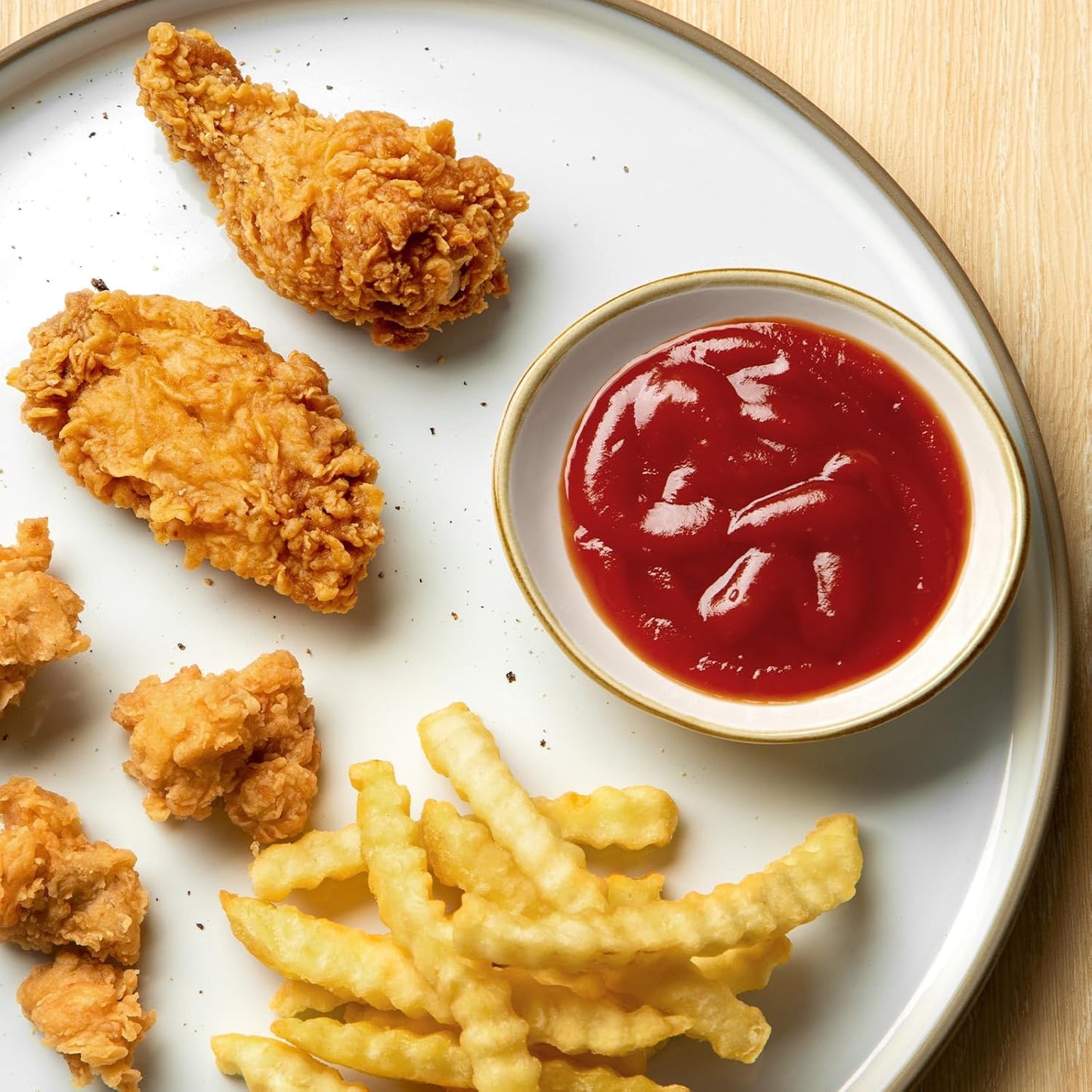 famiware Ocean Soy Sauce Dishes of 6, Oval Dipping Sauce Cups/Bowls/Dishes for Kitchen, 2.1oz Ceramic Small Bowls for Side Dish, Appetizers, Snacks, and Sushi, Dishwasher Safe, Vanilla White