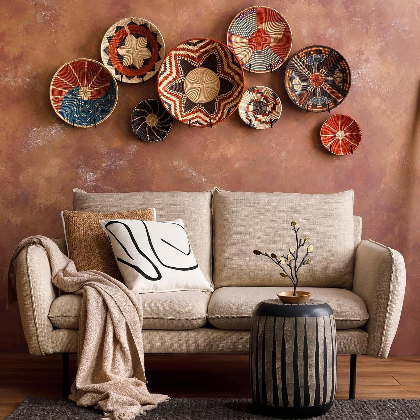 Kathfly 8 Pcs 8 Inch Metal Wall Mount Plate Display Stands Medium Black Easel Plate Hangers Vertical Stand Holders Picture Frame Stand Rack for Decorative Book Platter Arts