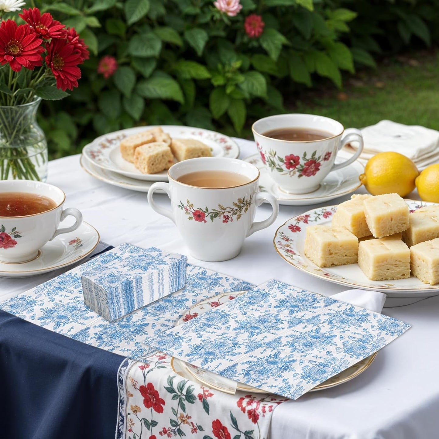 100 Pcs Blue Floral Guest Napkins Disposable Hand Towels for Bathroom Blue and White Paper Napkins Decorative Toile Napkin Chinoiserie Napkin for Wedding, Bridal & Baby Shower, Tea Party