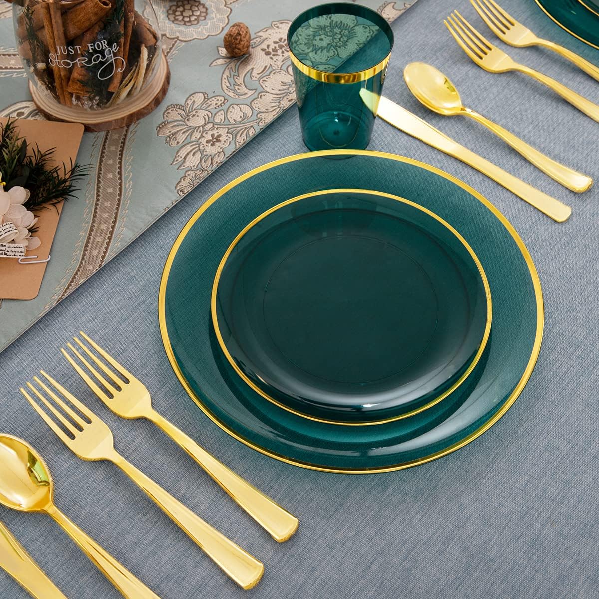 LIYH 180 Pcs Clear and Green Gold Plastic Christmas Plates - Emerald Green Disposable Plastic Dinnerware Sets, Include Dishes, Tableware, Cups for Party & Christmas & Wedding 30 Guests