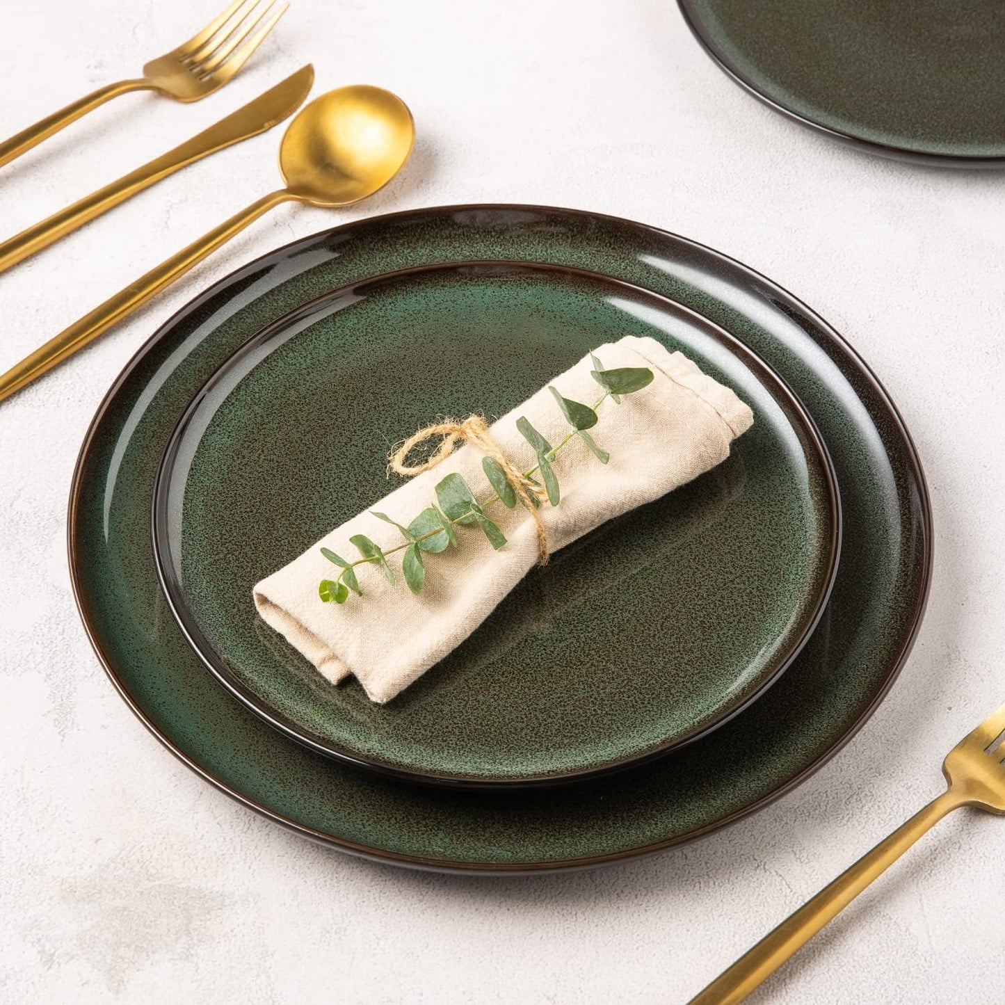 LERATIO Ceramic Plates Set of 6, 8.5 Inch Reactive Glaze Light Weight Porcelain Salad Plates,Modern Shape Dinnerware Dishes Set for Kitchen,Microwave&Dishwasher&Oven Safe,Resistant-Green