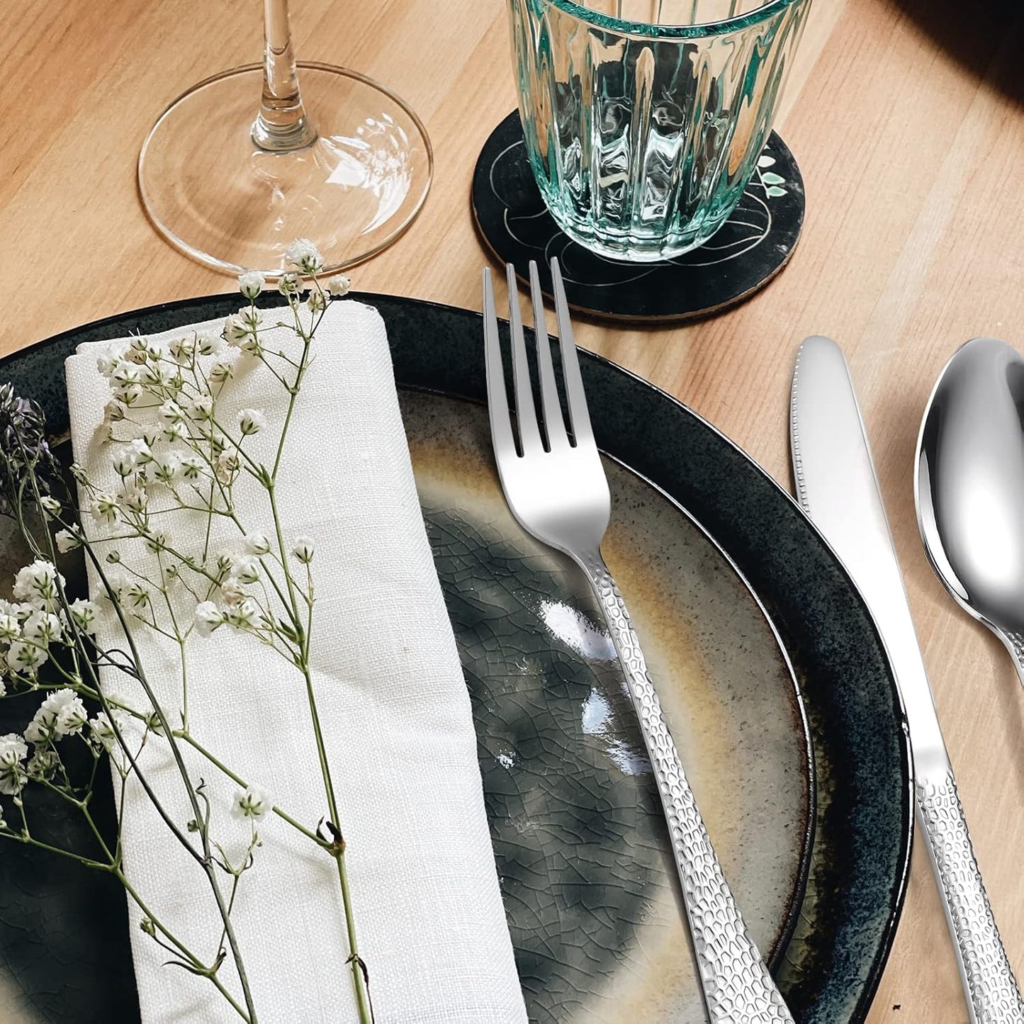 Vintage Silverware Set Hammered Flatware Silver Eating Utensils Stainless Steel Forks Spoons Knives for Restaurant Home Kitchen Parties Durable