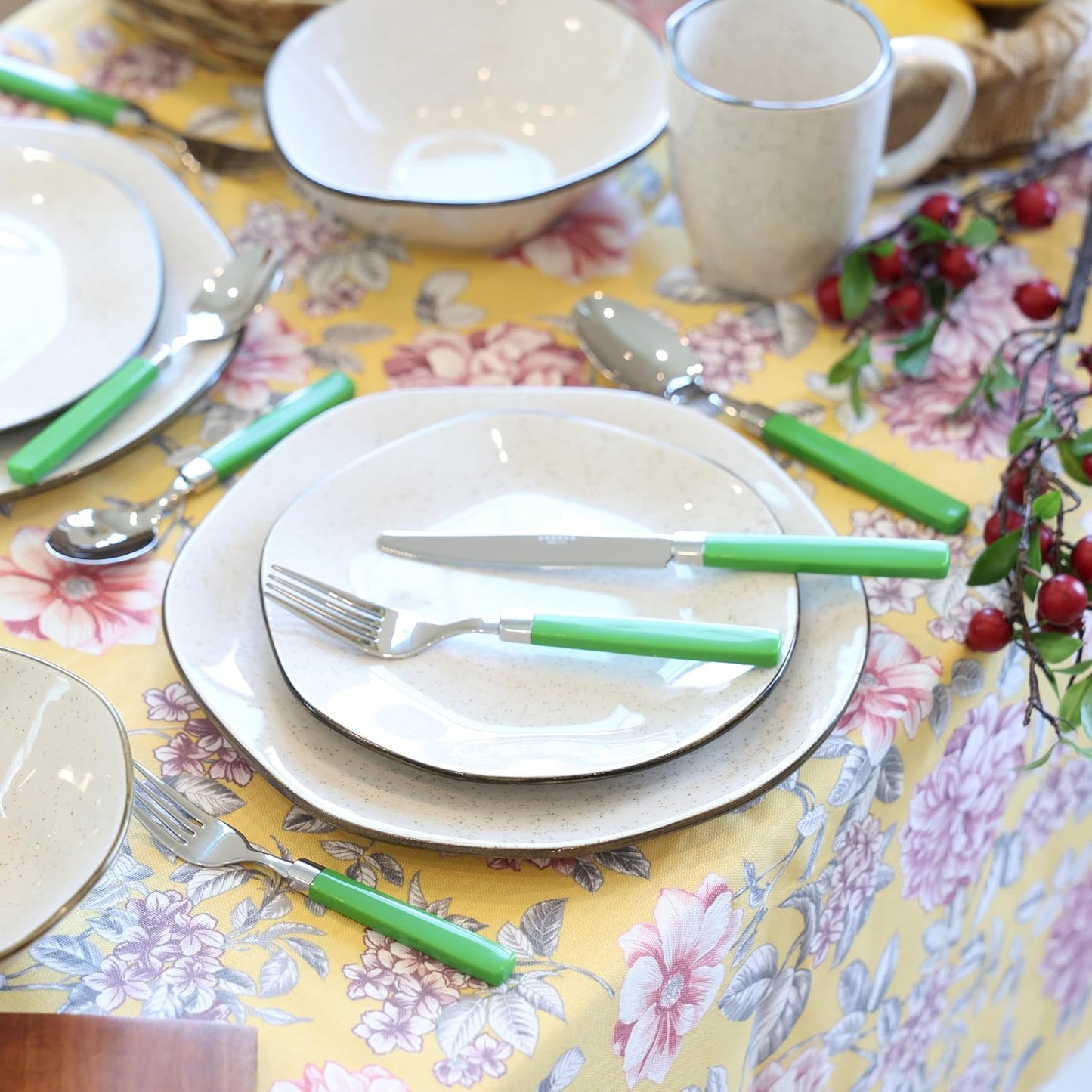 ANNOVA Silverware Set Stainless Steel Colorful Tableware Kitchen Flatware Set Utensils, Includes Dinner Knives, Forks, Spoons, Salad Forks & Dessert Spoons (Green, 20 Pieces)