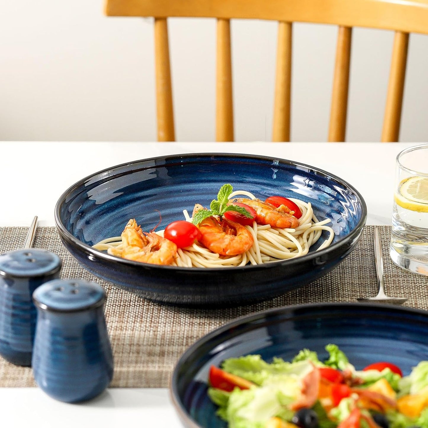 Hasense Large Pasta Bowls, 9.7 Inch Ceramic Salad Bowls for Kitchen, 49 oz Serving Dishes for Salad, Soup, Fruit, Pasta, Blue Shallow Dinner Plates Set of 2, Dishwasher Microwave Safe