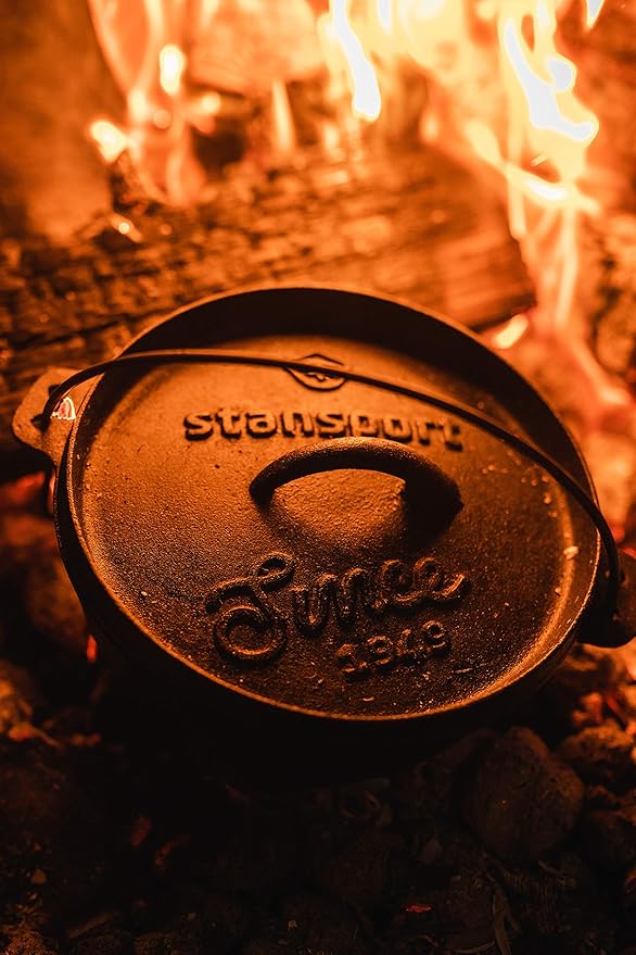 Stansport Pre-Seasoned Cast Iron Dutch Oven