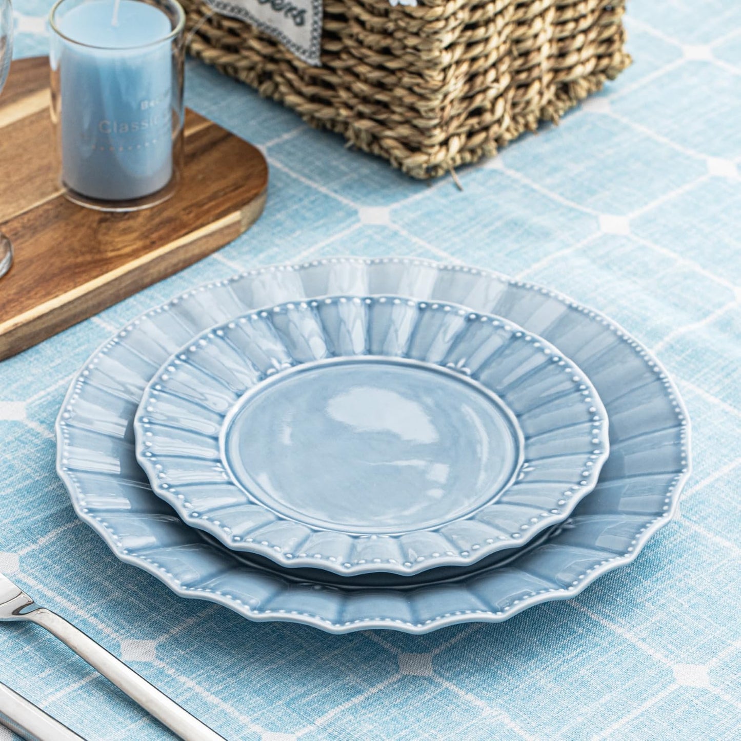 Dinnerware sets, 16 Piece plates and bowls sets for 4, Ceramic dish set, Porcelain dish set, Farmhouse premium kitchen decor, Microwavable safe, Celestial Blue