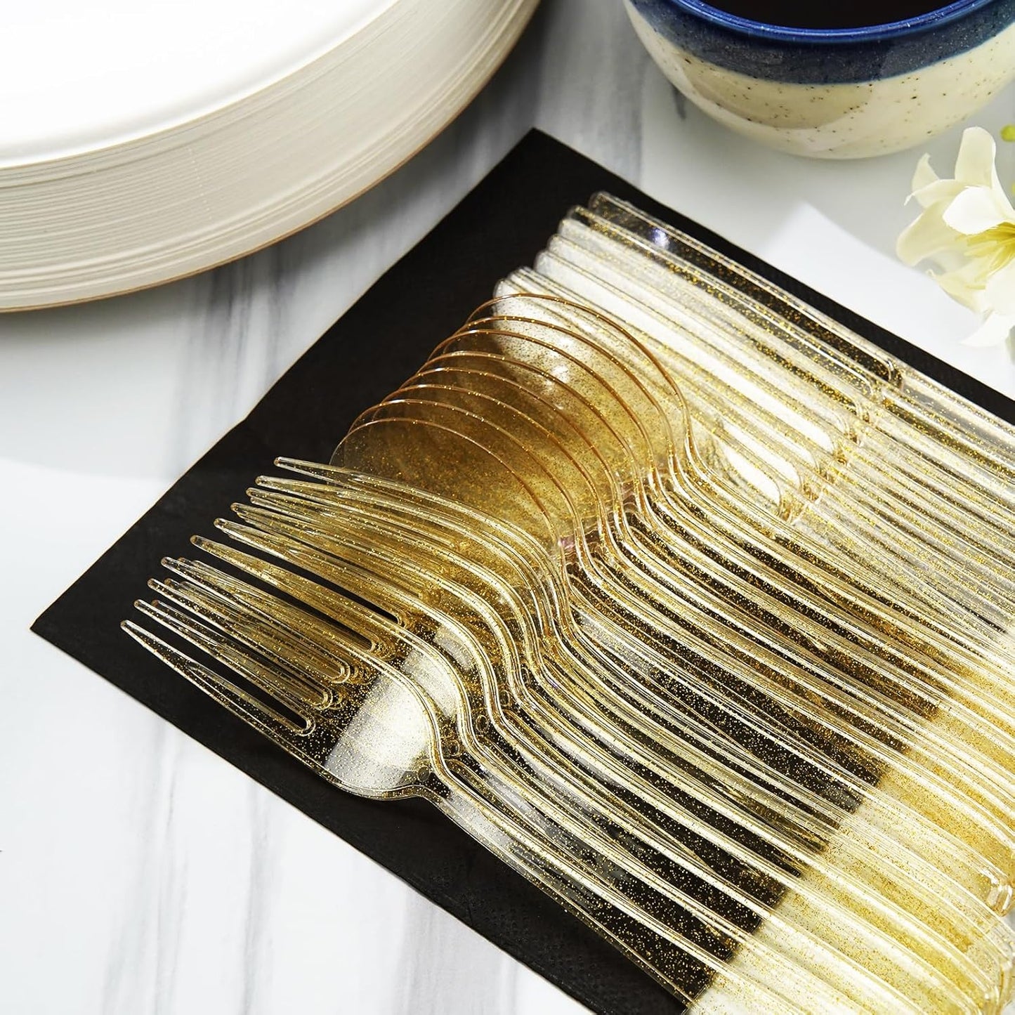 300PCS Plastic Silverware Set, Disposable Glitter Gold Cutlery, Flatware Set, 100 Forks, 100 Spoons, 100 Knives, Fancy Party Utensils for Christmas