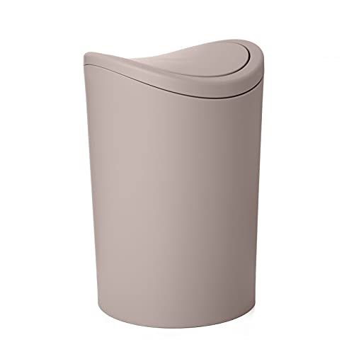 Superio Mini Bathroom Trash Can with Lid, Modern Mini Waste Bin with Swing Lid (1 1/2 Gallon, 6 Liter) Plastic Garbage Can for Kitchen, Bathroom, Bedroom, Office, Under Desk (1, Taupe)