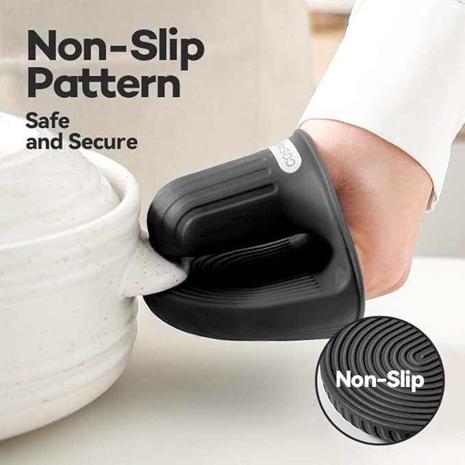 Silicone Oven Mitts Heat Resistant Mini Oven Gloves and Pot Holders Set for Kitchen Non Slip Waterproof Pinch Grips for Cooking and Baking Set of 2