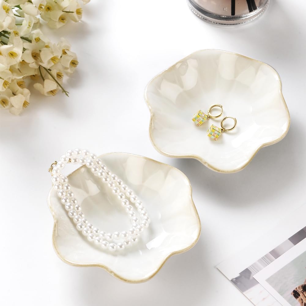 2PCS White Lotus Leaf Shape Ring Holder Dish, Small Key Bowl, Ceramic Trinket Tray Jewelry Dish Organizing Necklace Earrings for Mom Friend Sister, All Jewelries Are NOT Included, White.