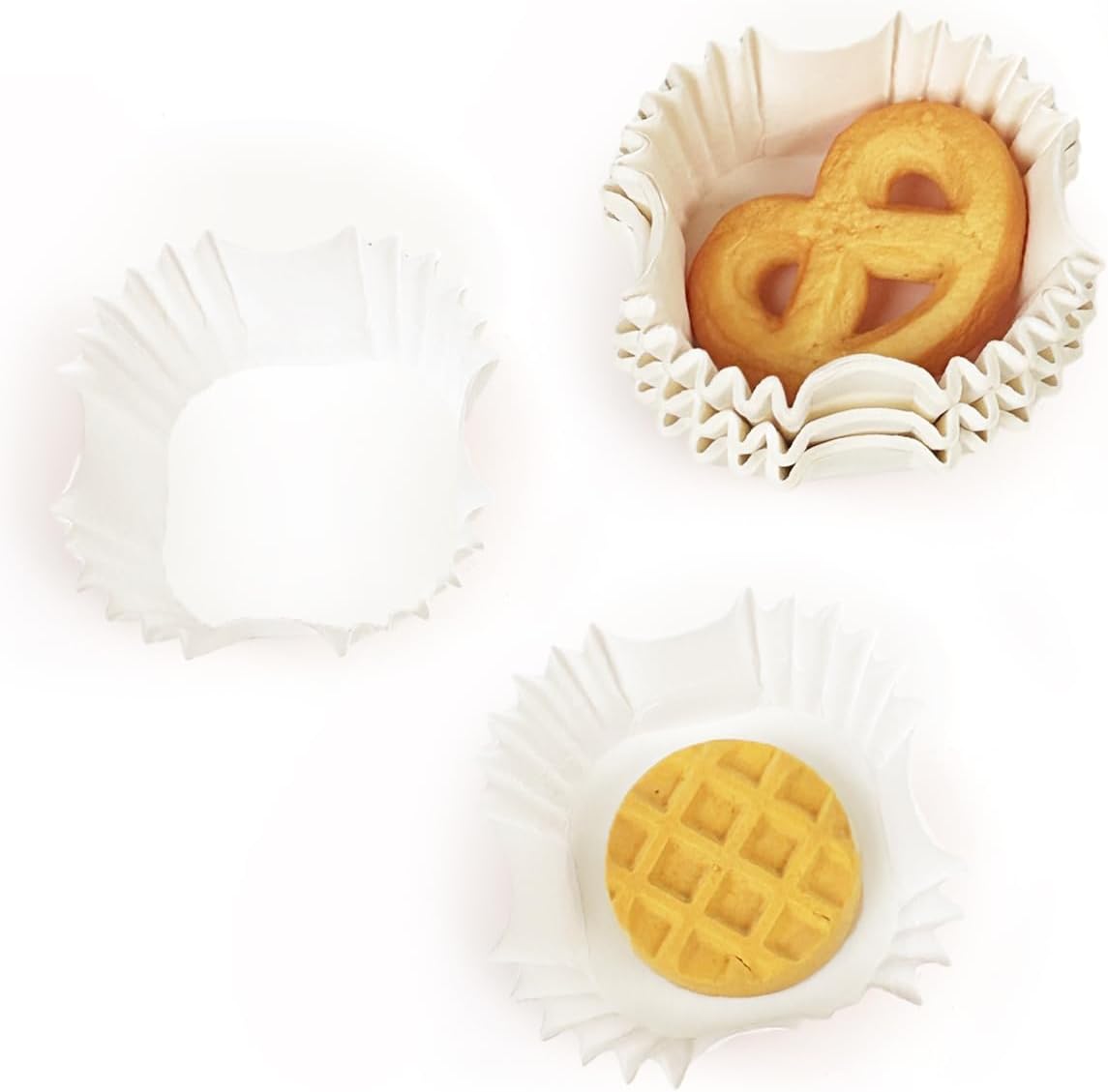 qiqee 500pcs White Square Cupcake Liners Muffin Linner No Smell, Food Grade Baking Cups（Standard Size）