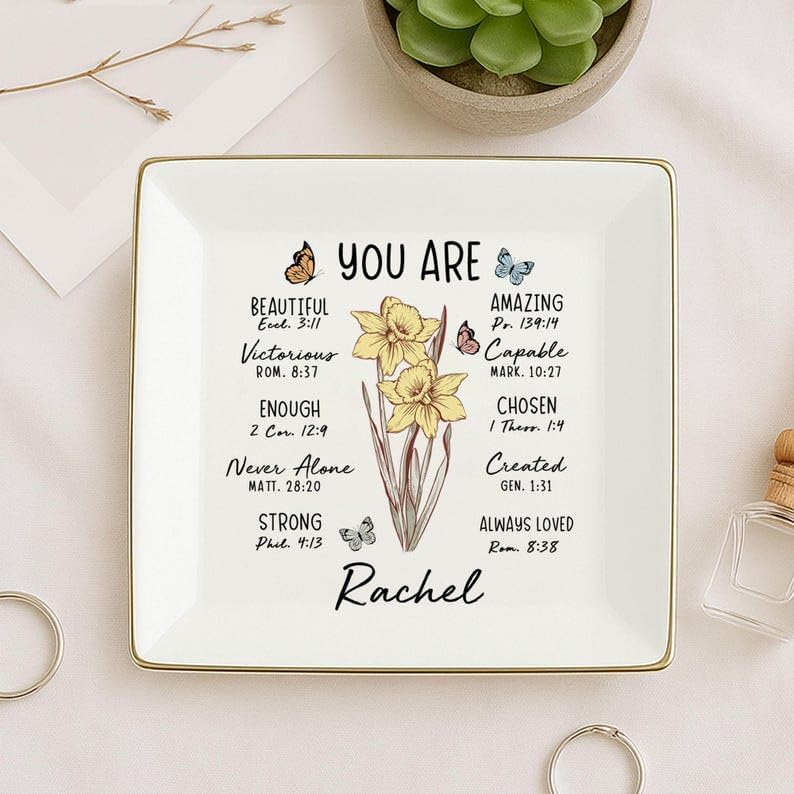 V-DECORPARKS God Says I Am Personalized Jewelry Dish – Custom Bible Verse Ring Storage Gift for Her, Christian Faith Gift for Women, Scripture Trinket Holder with Name & Birth Flower