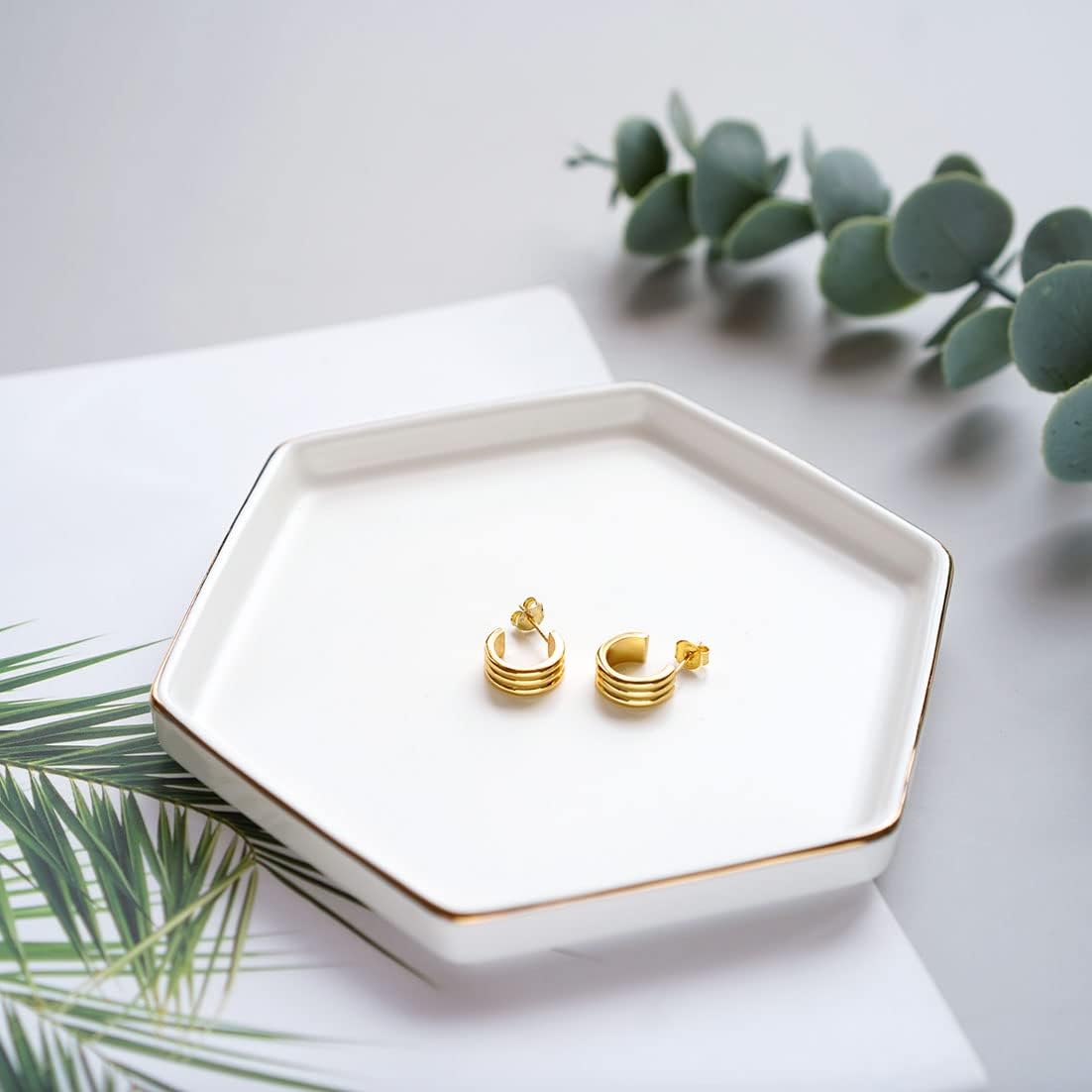 4.7 inch Ceramic Jewelry Dish Tray, Small Ring Holder Dish, White Catch All Trinket Tray for Keys Rings Earrings