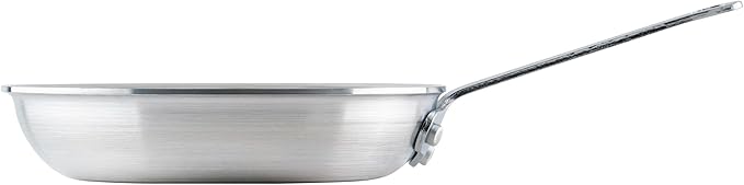 Winco Commercial-Grade Aluminium Fry Pan/Skillet, Mirror Finish, 8"