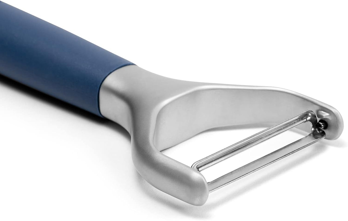 Misen Stainless Steel Vegetable Peeler - Dishwasher Safe Y Peeler - Easy to Use with Potatoes, Cabbage, Carrots, and More - Progessional Grade Kitchen Tool - Blue