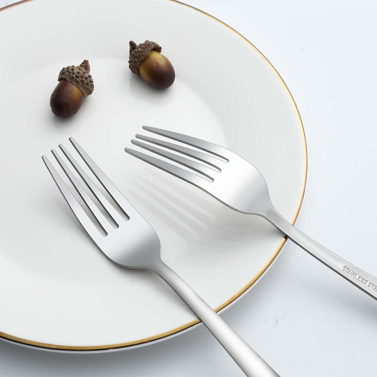 24 Pieces Dinner Forks, Forks Silverware(8 inches), Food Grade Stainless Steel Flatware Forks, Mirror Polished & Dishwasher Safe, Using for Home, Restaurant or Kitchen