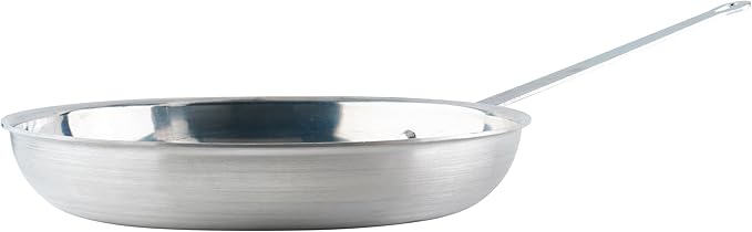 Winco Commercial-Grade Aluminium Fry Pan/Skillet, Mirror Finish, 14"