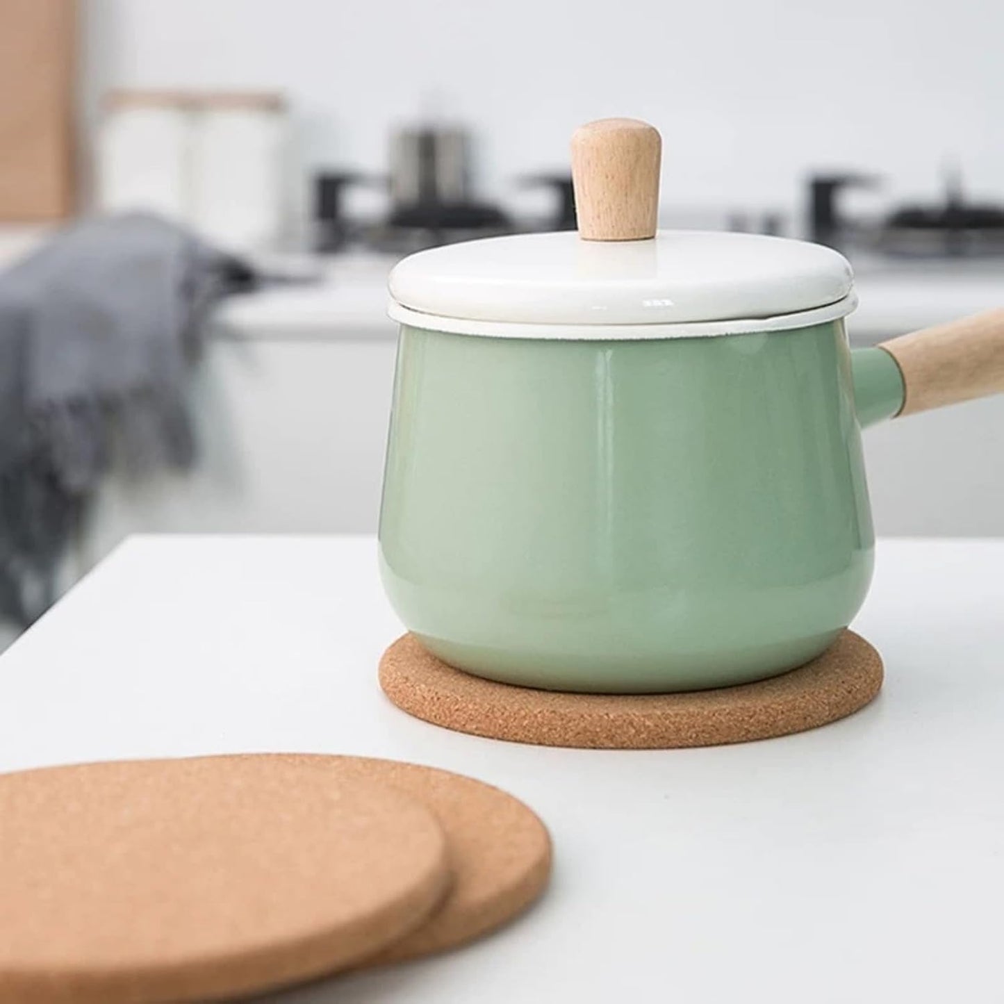 Cork Trivets for Kitchen Worktops, Heat Resistant Mats for Hot Pans and Pots, Non Slip Table Placemats and Coasters for Pot Holders, Dishes, Pans 7.5inch Set of 4