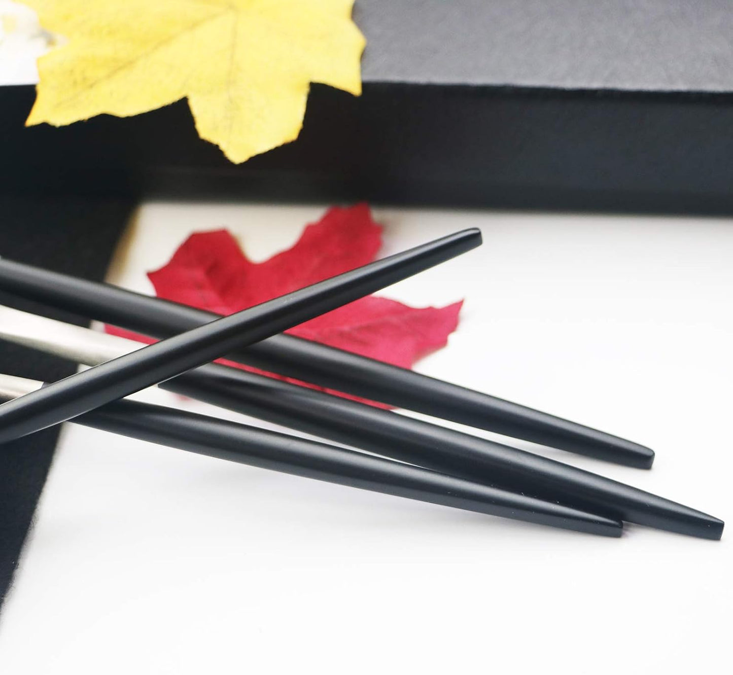 JASHII 18/10 Black Handle Flatware Silver Silverware Set 304 Stainless Steel Flatware Cutlery Set| 24-Piece Adaline Royal Modern Satin Finish| BEST Birthday Wedding Gift (Black Handle Silver 4 Sets)