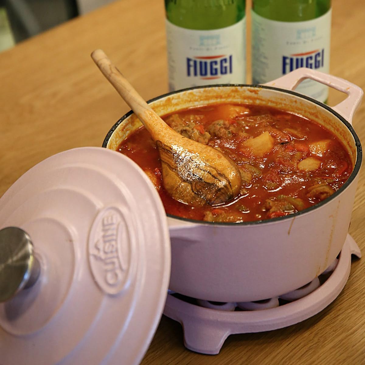 La Cuisine Enameled Cast Iron Dutch Oven Casserole Dish Pot with Lid, 3.7 QT 9.5" /24cm Dia. Cream White Enamel Coating Interior, Pink Enamel Coating Exterior, Oven-Safe up to 500° F