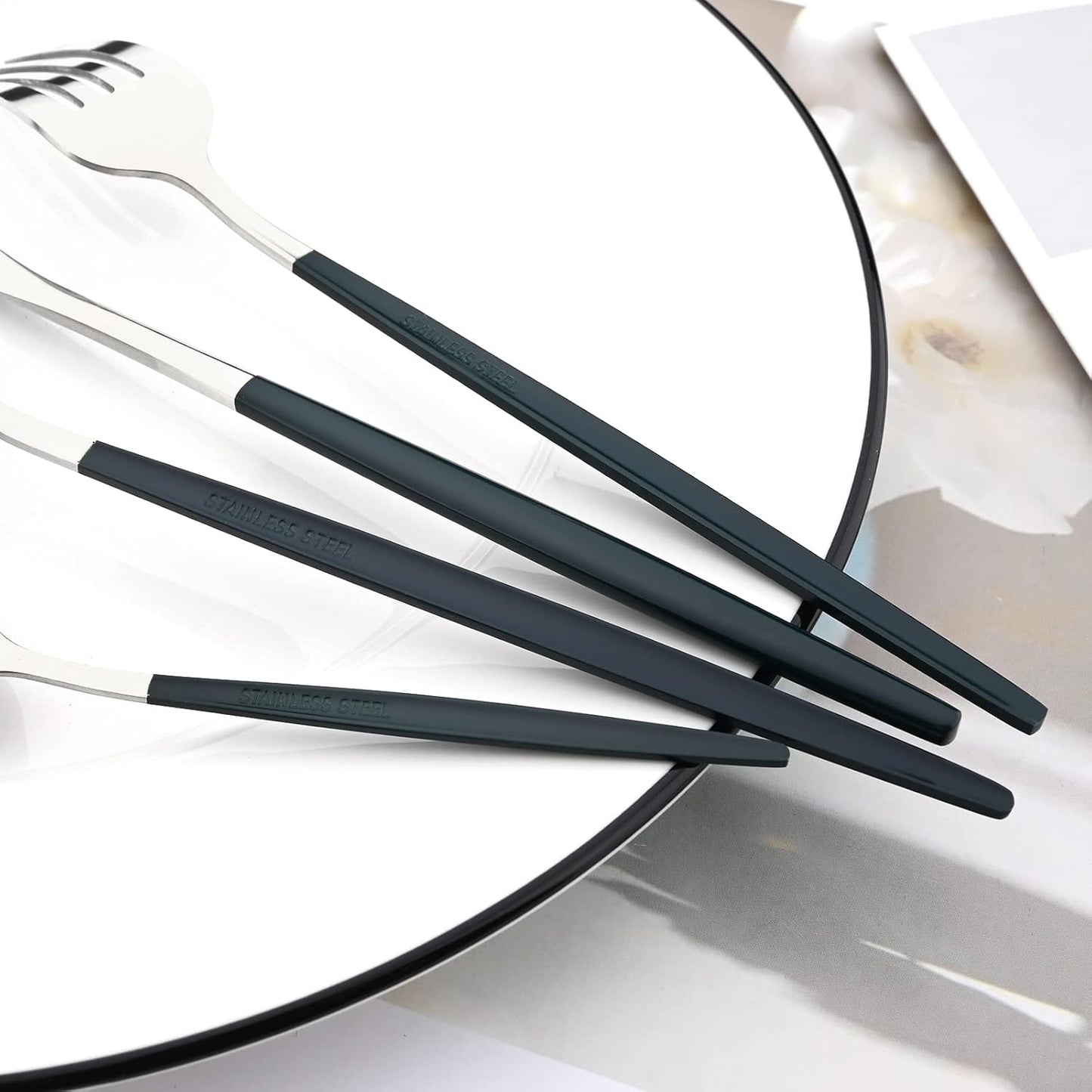 Mirror Cutlery Serving Set, 24-piece 18/0 Stainless Steel Silverware With Green Handle Simple & Modern Tableware For Home Party Restaurant Christmas Dinner, Service For 6 (Green Silver)