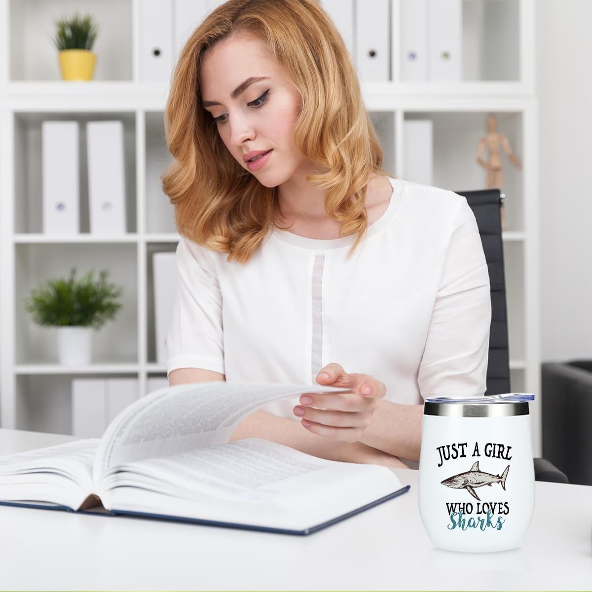 Cute Sharks 12 oz Tumbler, Wine Tumbler Insulated Wine Glass with Lid, Shark Gifts for Women Girls Shark Decor Stuff Merch for Teens Friend Daughter Sister Animal Lover Friendship Christmas Birthday