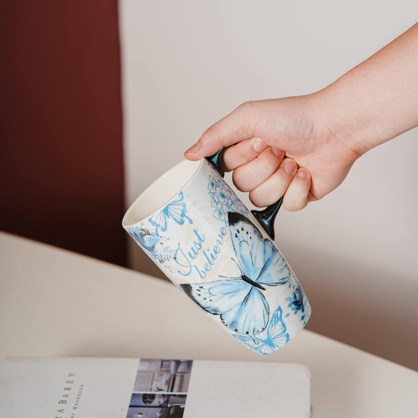 Topadorn Ceramic Travel Mug Coffee Cup with Lid and Matching Box, 17oz Microwave & Dishwasher Safe Coffee Tumbler, Butterfly